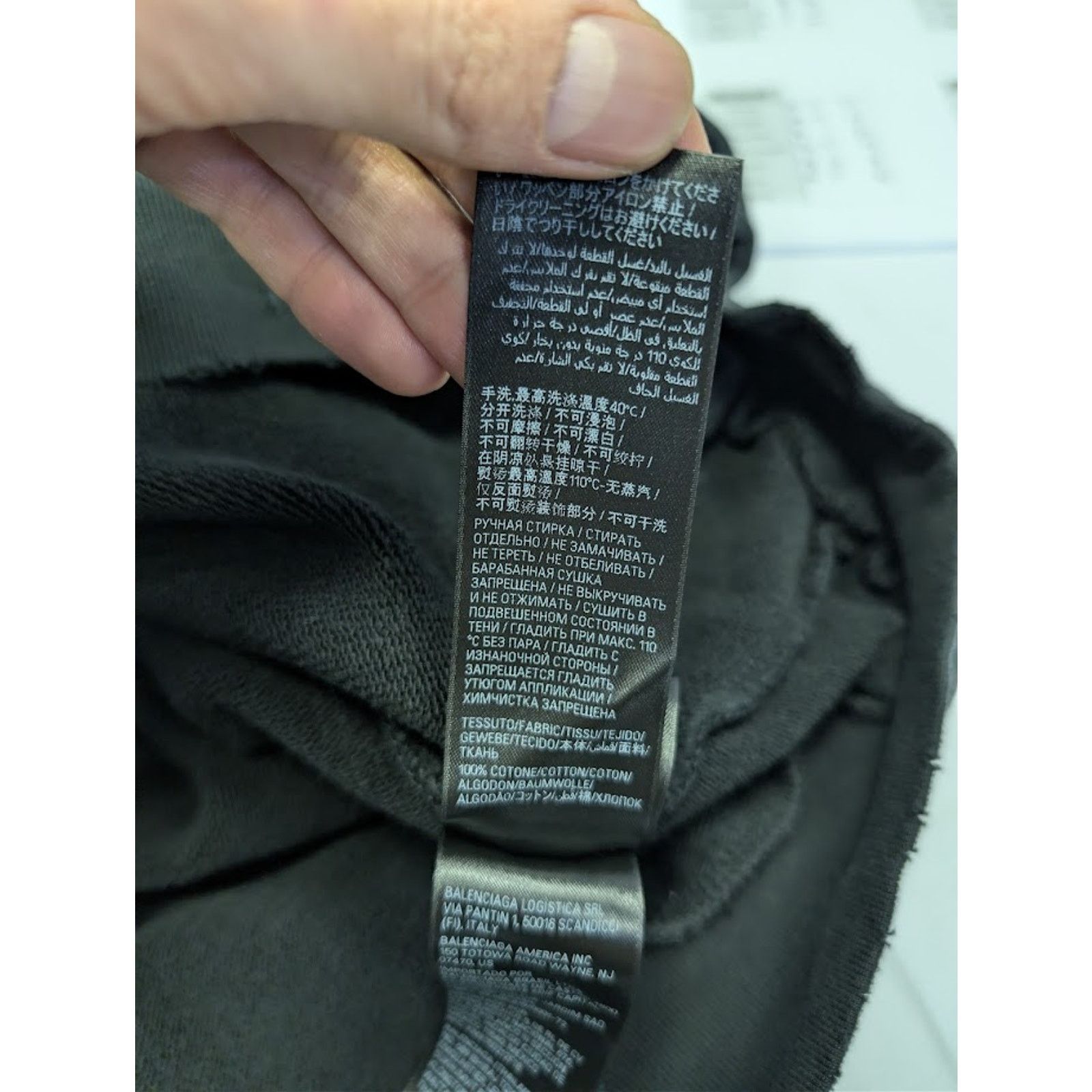 Balenciaga o1rshd1BB Motel Crystal Crown Large Fit Hoodie Faded Black Size US M / EU 48-50 / 2 - 18 Thumbnail