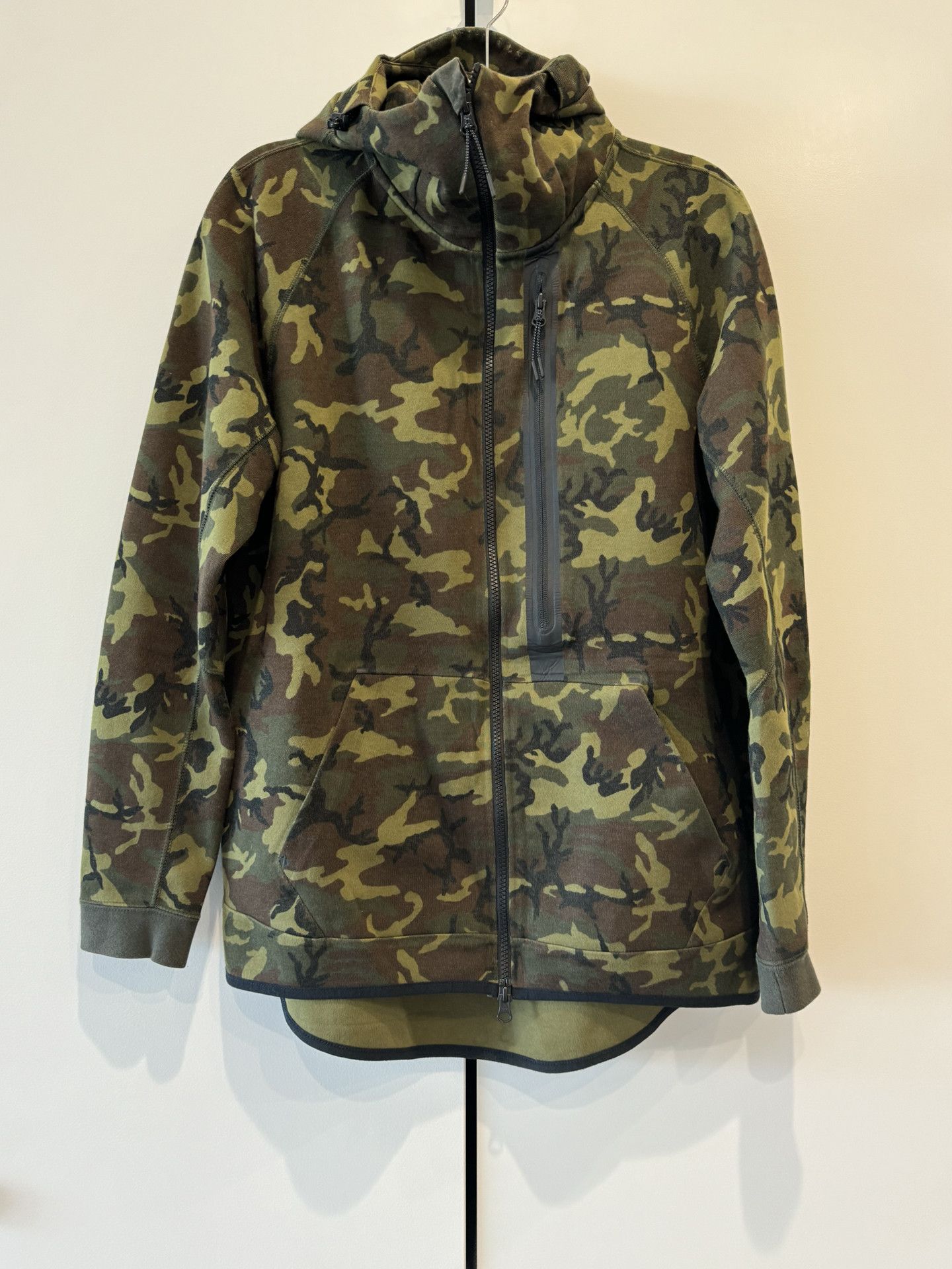 Nike Nike Sportswear - Tech Fleece Hoodie Size US L / EU 52-54 / 3 - 1 Thumbnail