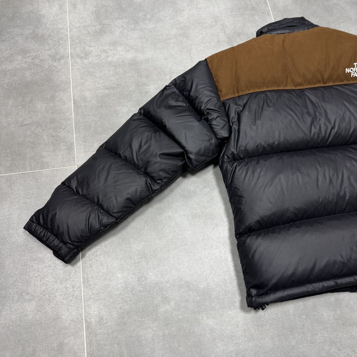 The North Face The North Face 700 Nuptse Alpha Down Jacket Limited Edition Size US S / EU 44-46 / 1 - 21 Thumbnail