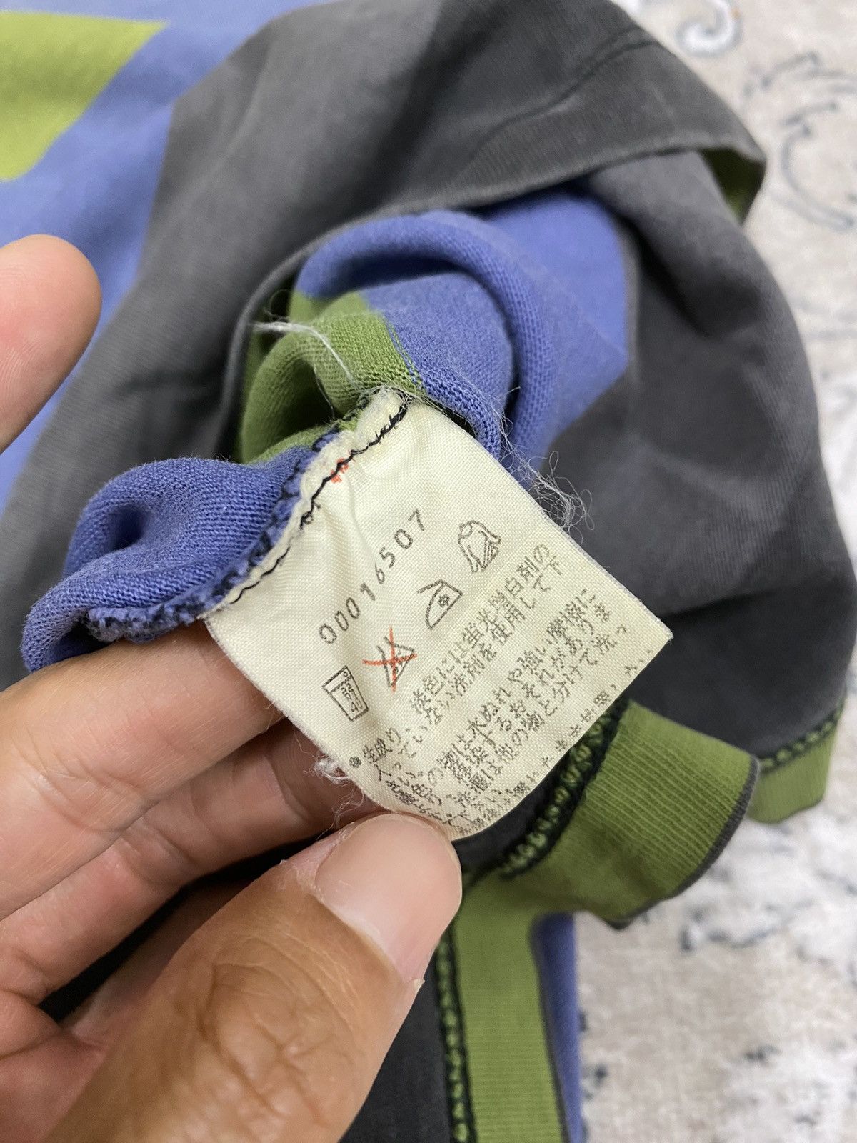 Japanese Brand × Vintage × agnes b. VINTAGE AGNES B. HOMME PARIS MULTICOLOUR 3Q RARE TEE Size M / US 6-8 / IT 42-44 - 6 Thumbnail