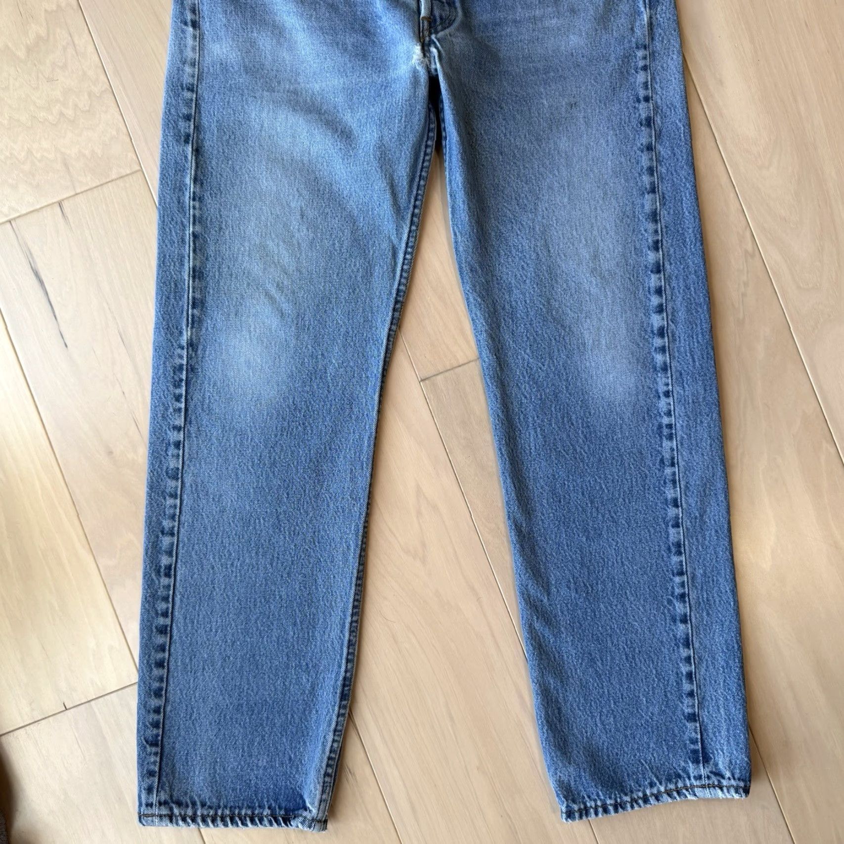 Levi's VINTAGE Levis 501 Jeans 32 Blue Straight Leg 80s Denim Workwear Non Selvedge Size US 32 / EU 48 - 4 Thumbnail