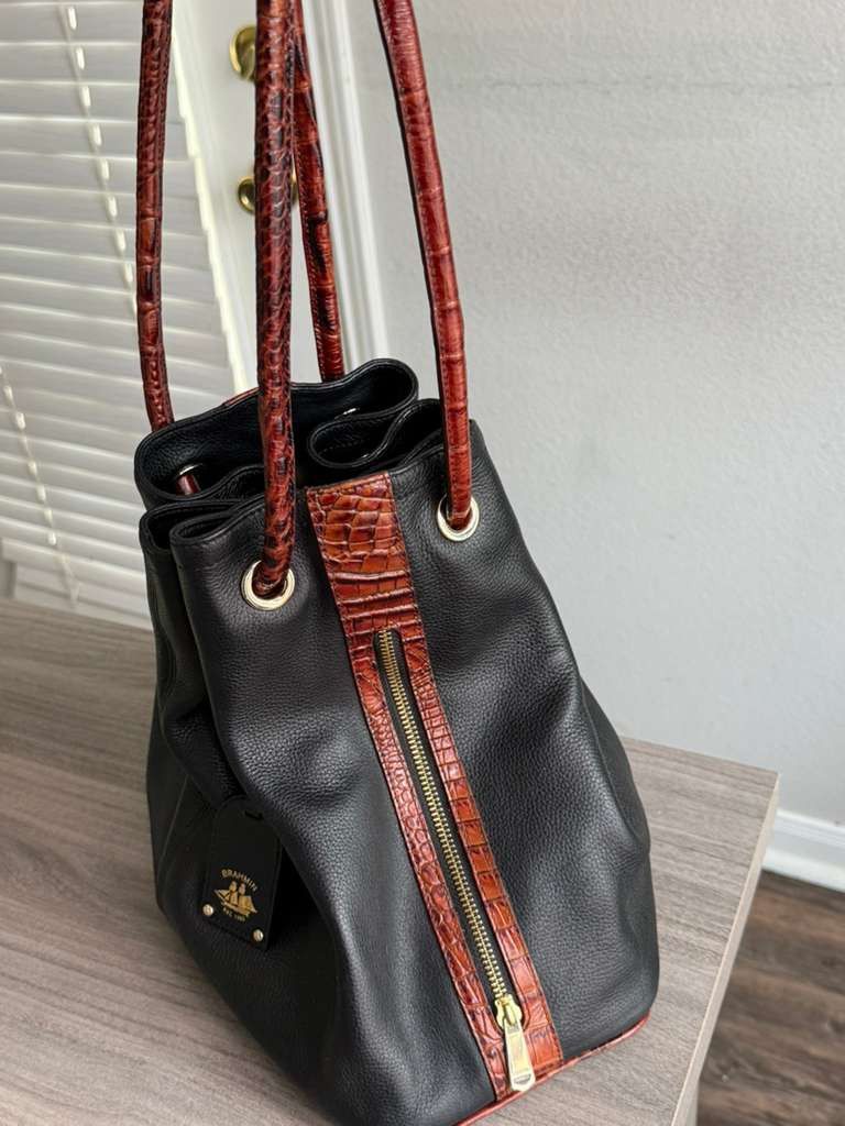 BRAHMIN Brahmin Black Bucket Tote Pebbled Leather Red Crocodile Trim Size ONE SIZE - 8 Thumbnail