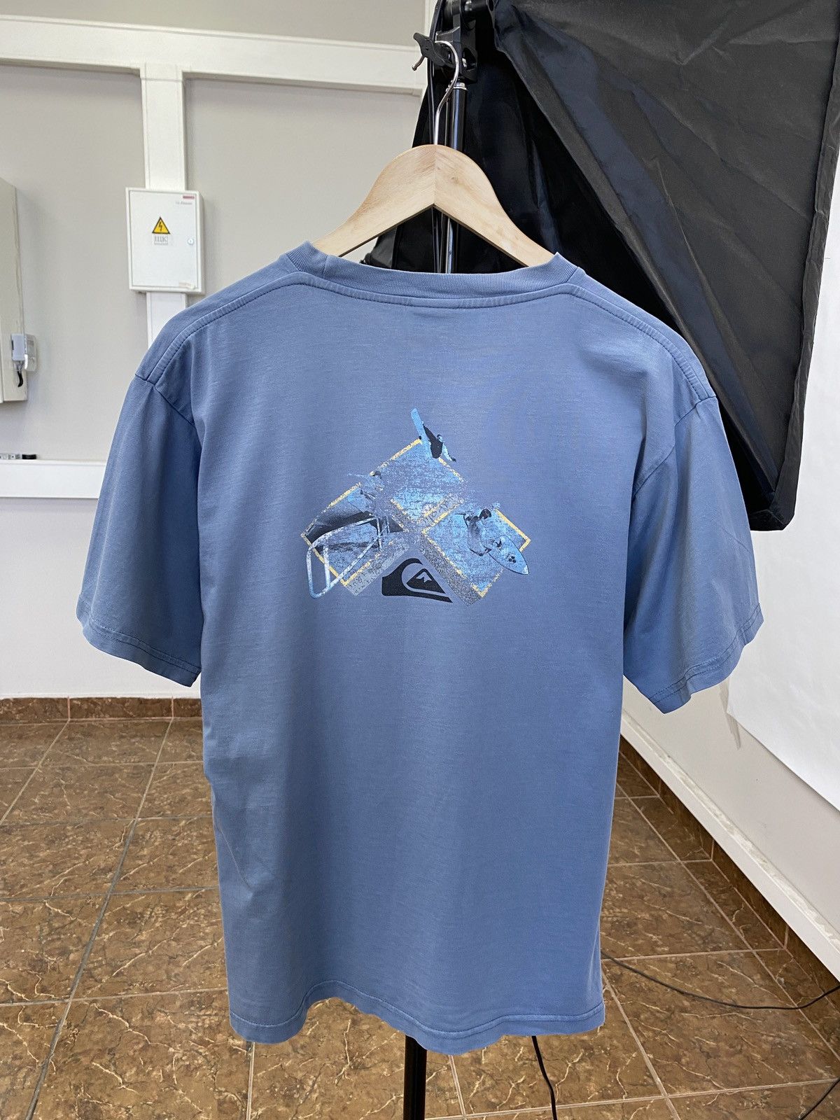 Quiksilver × Vintage Vintage 90s Quiksilver ski skateboard surfing t-shirt Size US M / EU 48-50 / 2 - 1 Thumbnail