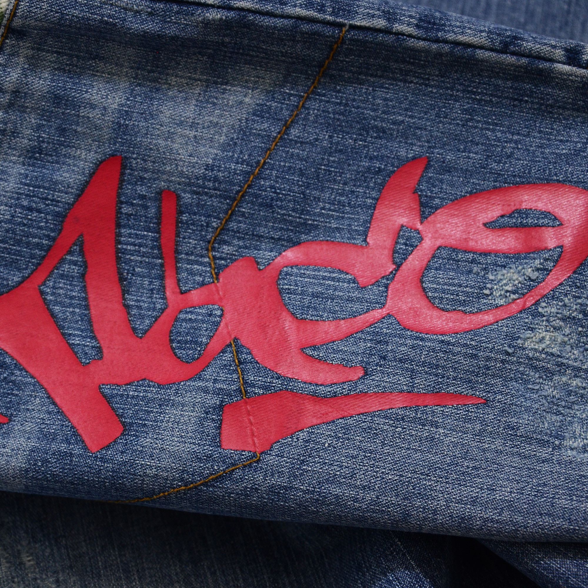 Other Le Paco Jeans Y2K Hiphop New York Streetwear Graffiti Print Size US 29 - 6 Thumbnail