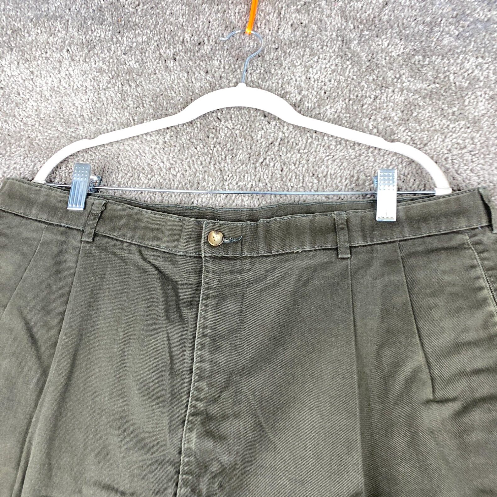 Haggar Haggar Clothing Co. Chino Shorts Men's Size 40 Green Pleated Front Pure Cotton Size US 40 / EU 56 - 2 Preview