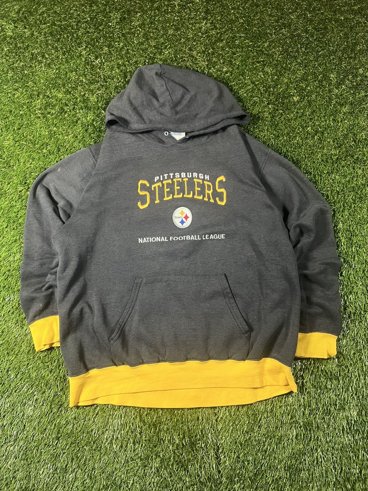 NFL Vintage 90s Faded Pittsburg Steelers NFL Hoodie Sweatshirt Size US M / EU 48-50 / 2 - 1 Thumbnail