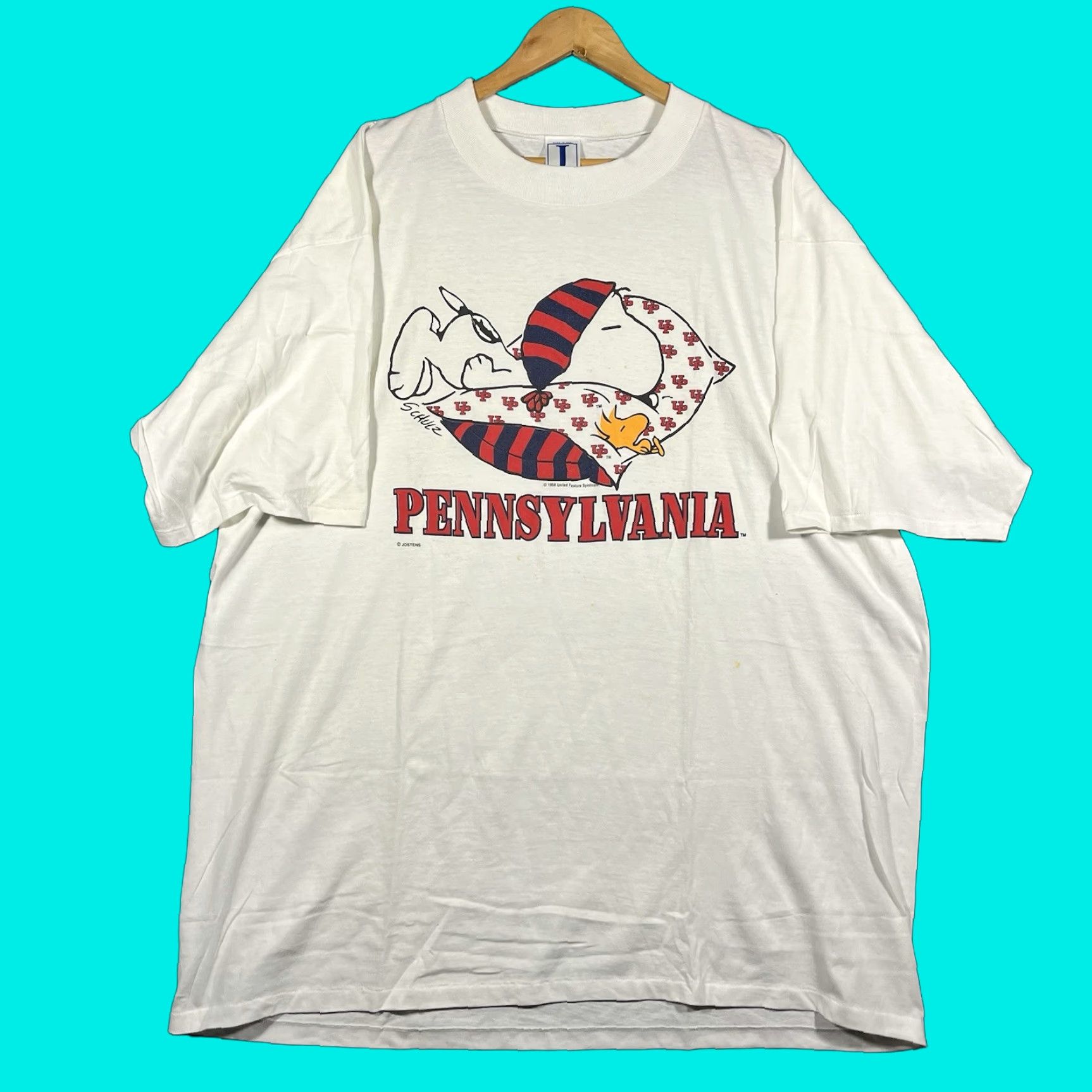 VINTAGE Snoopy Peanuts 80s T-Shirt University Of Pennsylvania Quakers Jostens Mens 2XL White Short Sleeve