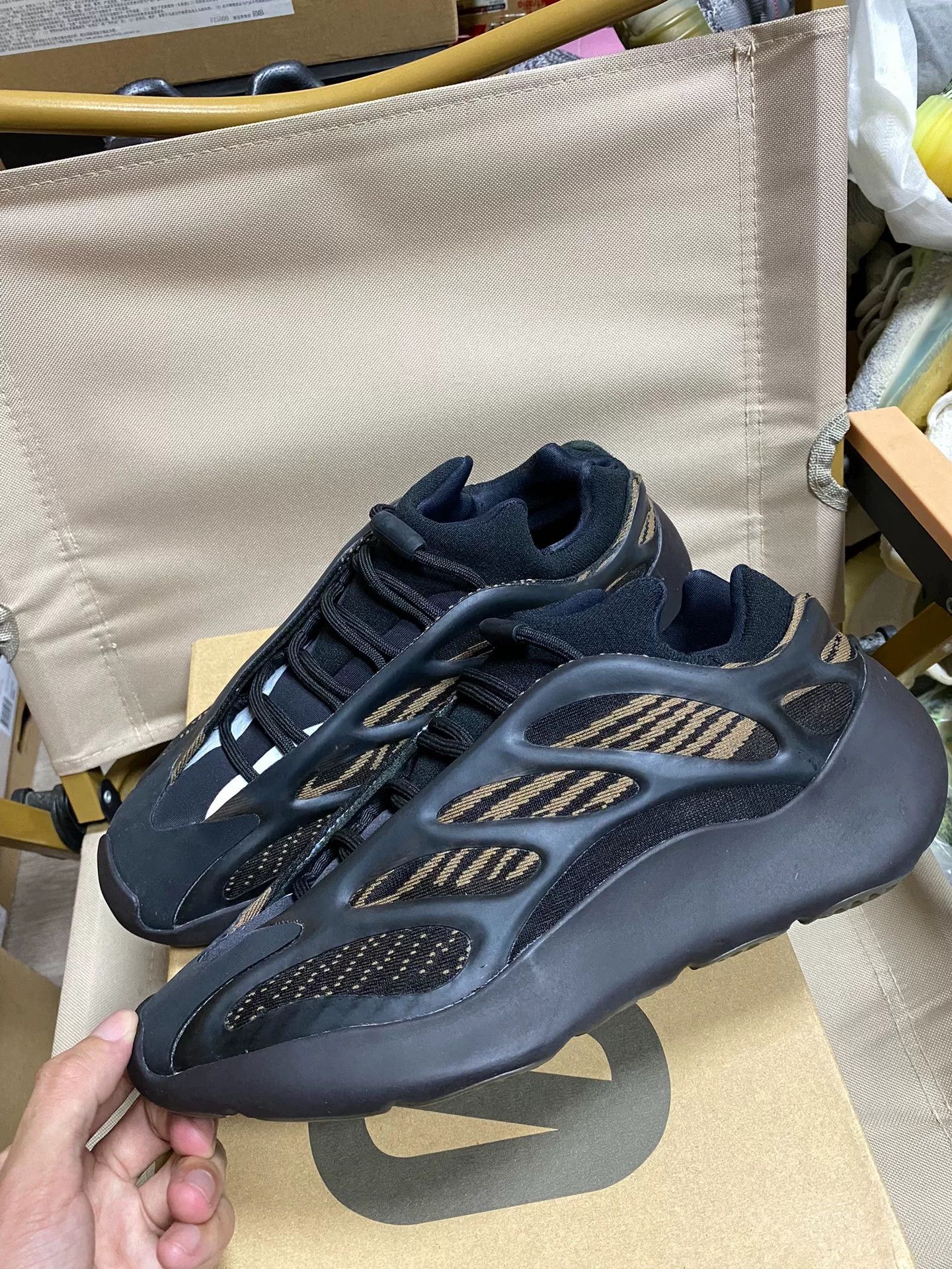 Adidas Adidas YEEZY700 Brown Lowtop Sneakers 42 Men Size US 9 / EU 42 - 1 Thumbnail