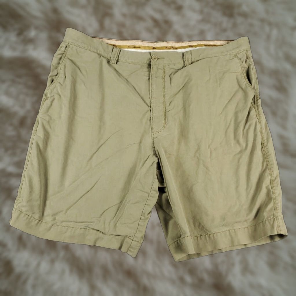 Tommy Bahama VINTAGE Tommy Bahama Shorts Mens Size 40 Beige Chino Flat Front Cotton Blend Casual Sports Size US 40 / EU 56 - 1 Thumbnail