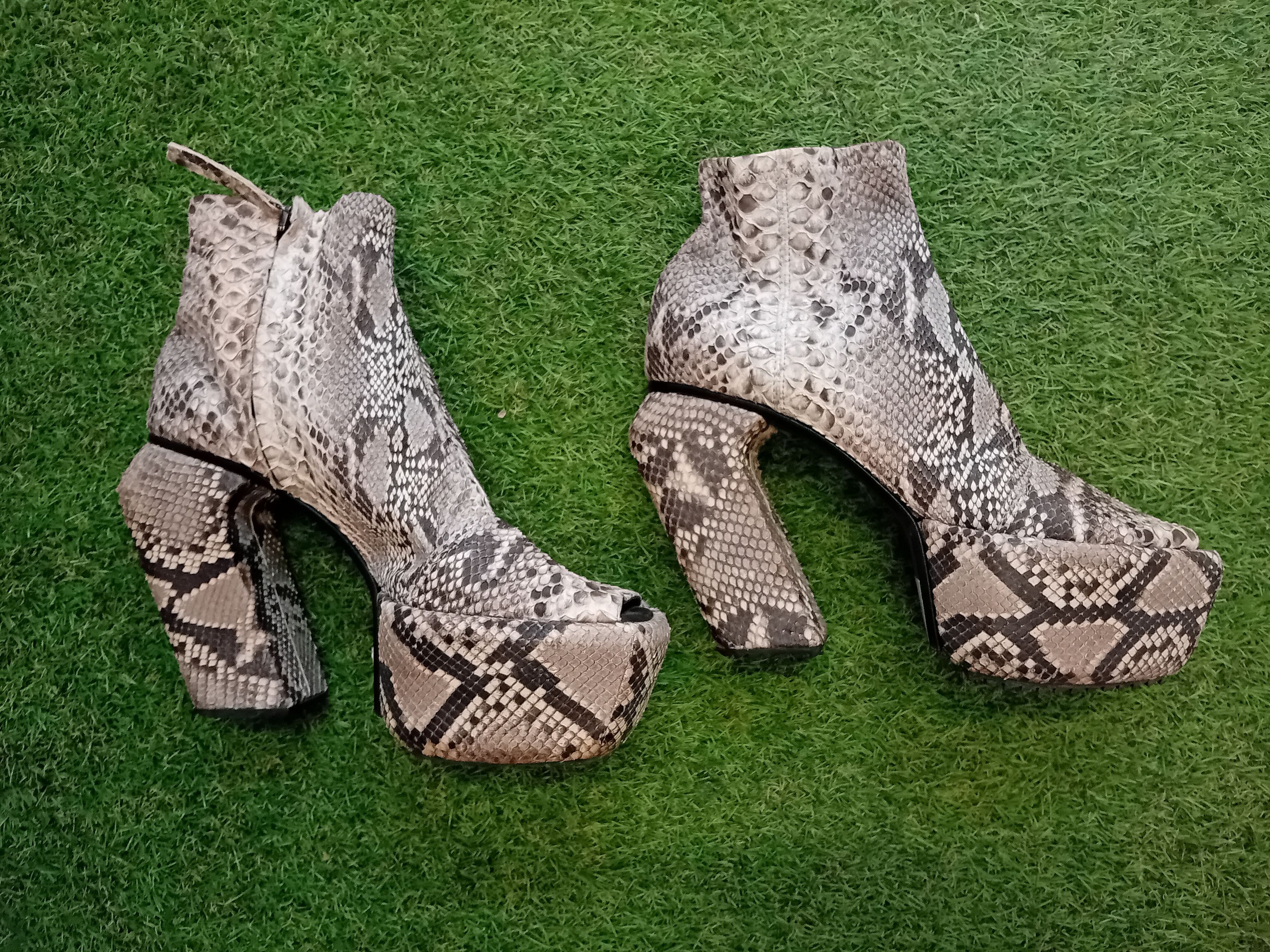 Cinzia Araia Cinzia Araia Designer Heels – Python Leather, Italy Size US 8 / IT 38 - 6 Thumbnail