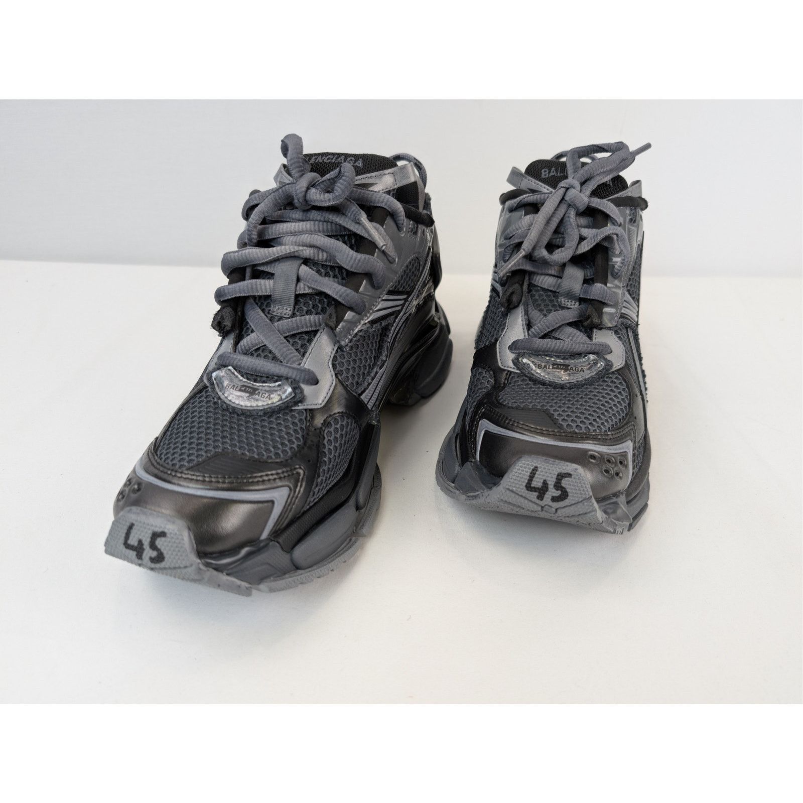 Balenciaga o1rshd1 Mesh and Rubber Runner Sneaker in Dark Grey / Black Size US 12 / EU 45 - 9 Thumbnail