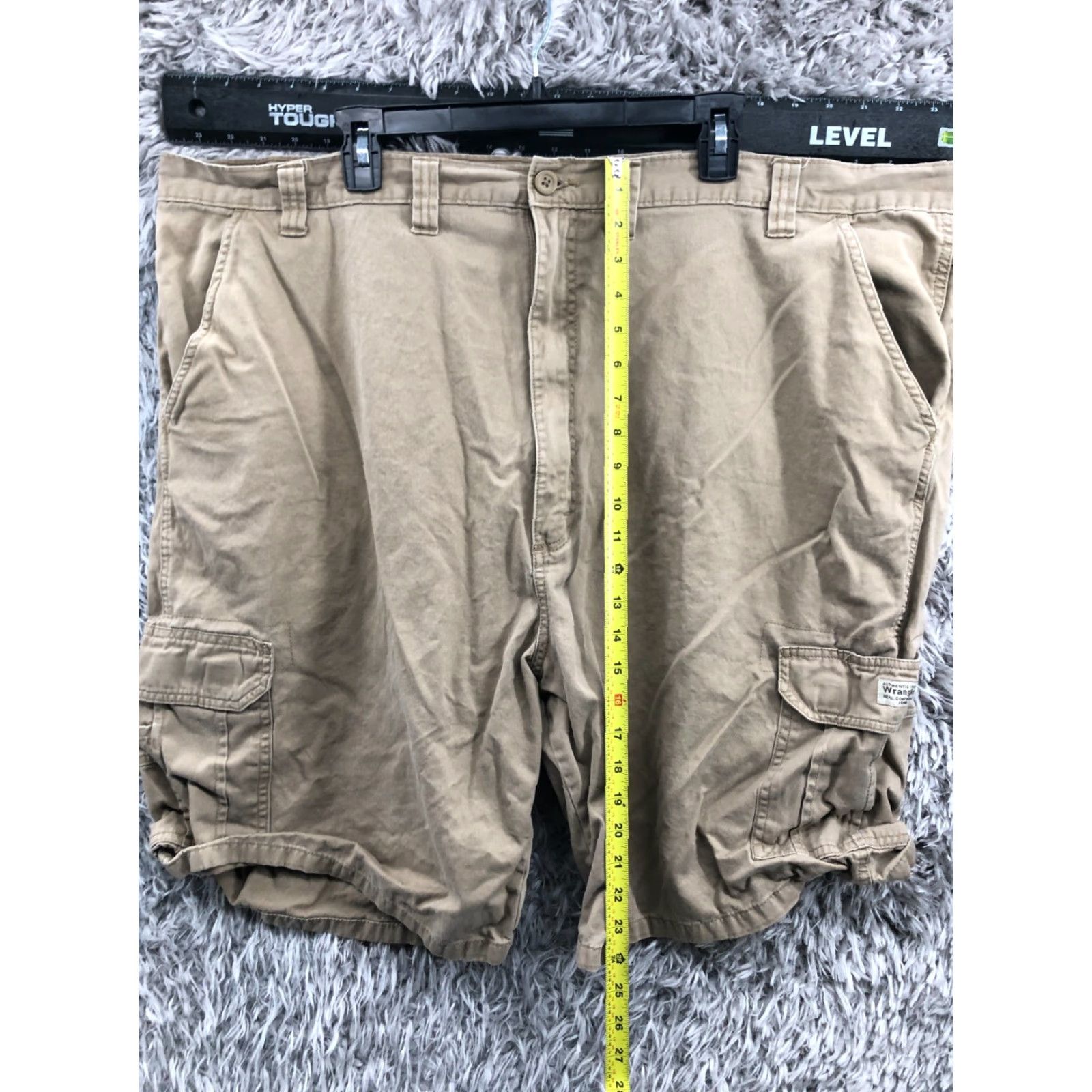 Wrangler Wrangler Cargo Shorts Mens Size 48 Mid Rise Medium Wash Beige Size US 32 / EU 48 - 3 Thumbnail