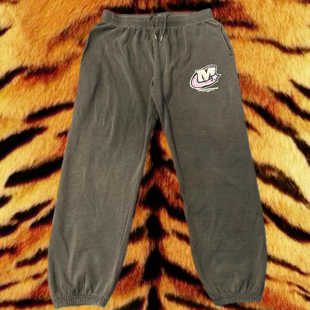 Boohoo Grey Boohoo Sweatpants Size US 34 / EU 50 - 1 Thumbnail