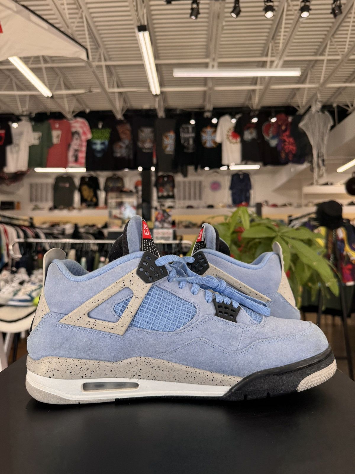 Jordan Brand Air Jordan 4 University Blue Size 12 (2021) Size US 12 / EU 45 - 3 Thumbnail
