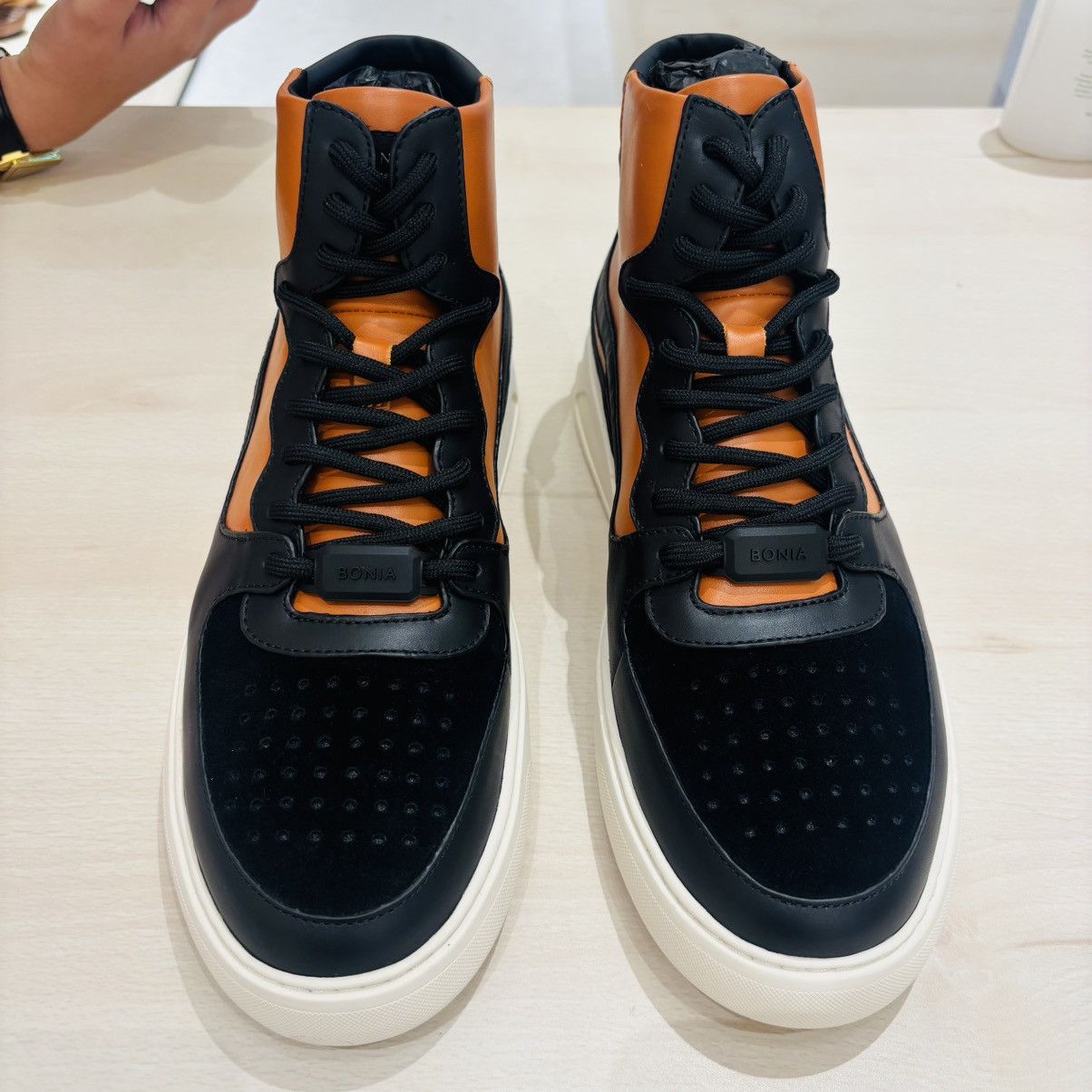 Other Bonia High Cut Sneaker Size US 10 / EU 43 - 2 Thumbnail