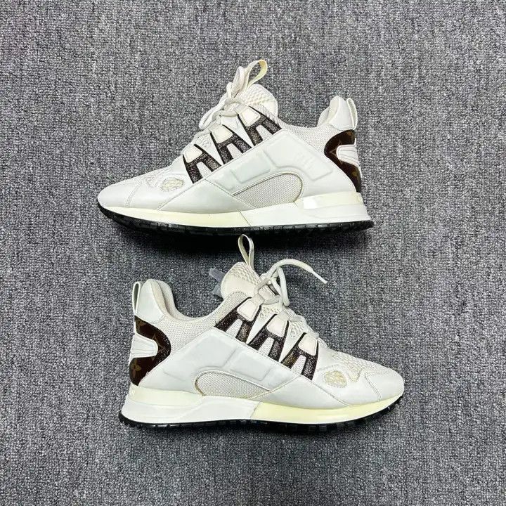 Louis Vuitton Louis Vuitton Classic Sports Sneakers -2508 Size US 5.5 / EU 38 - 3 Thumbnail