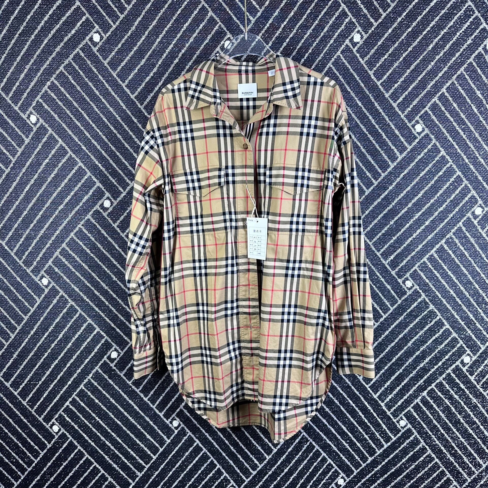 Burberry Burberry Plaid Shirt Women's UK2 Size M / US 6-8 / IT 42-44 - 1 Thumbnail