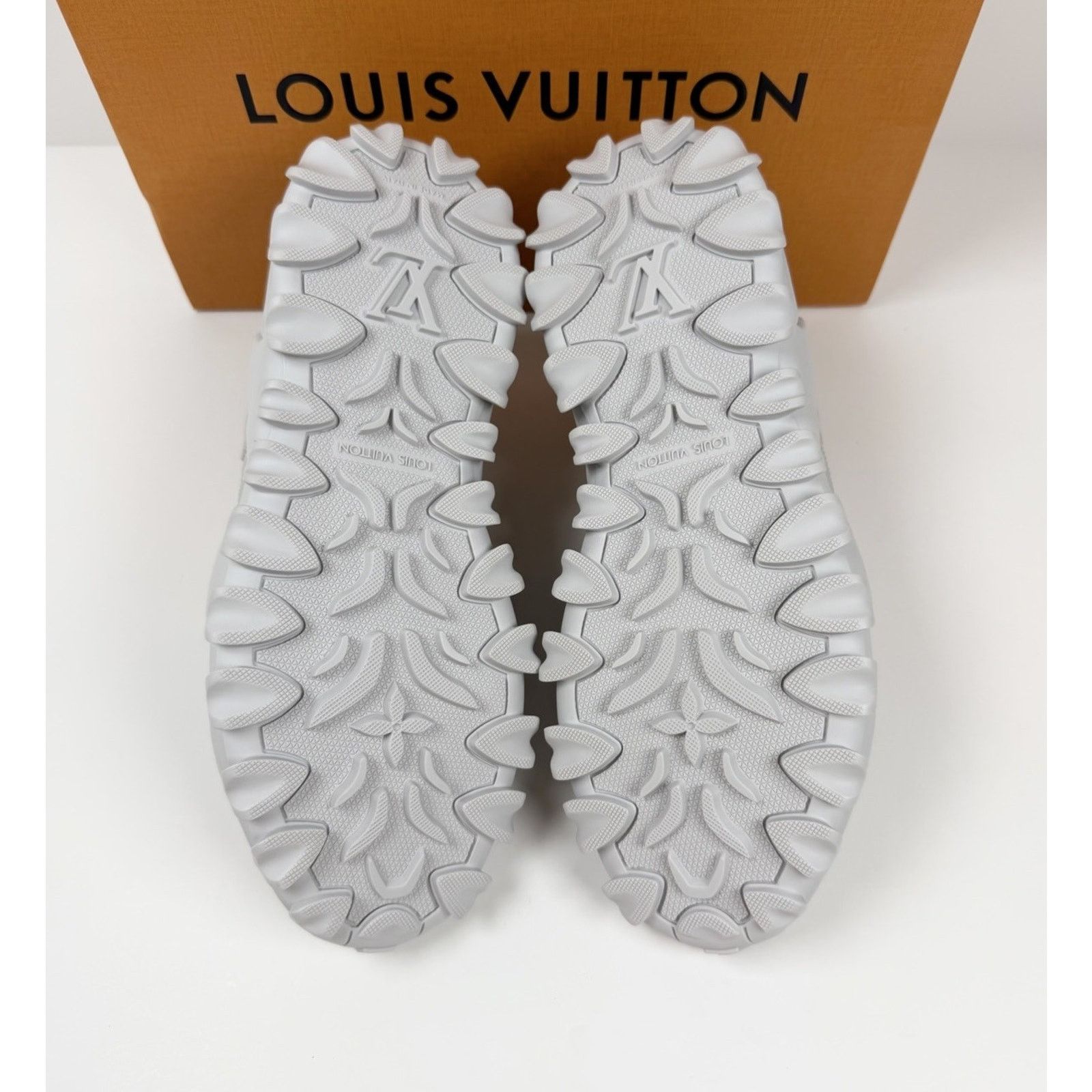 Louis Vuitton Size 36/6 - Louis Vuitton LV Rush Grey Sneakers NEW! Size US 6 / IT 36 - 9 Thumbnail