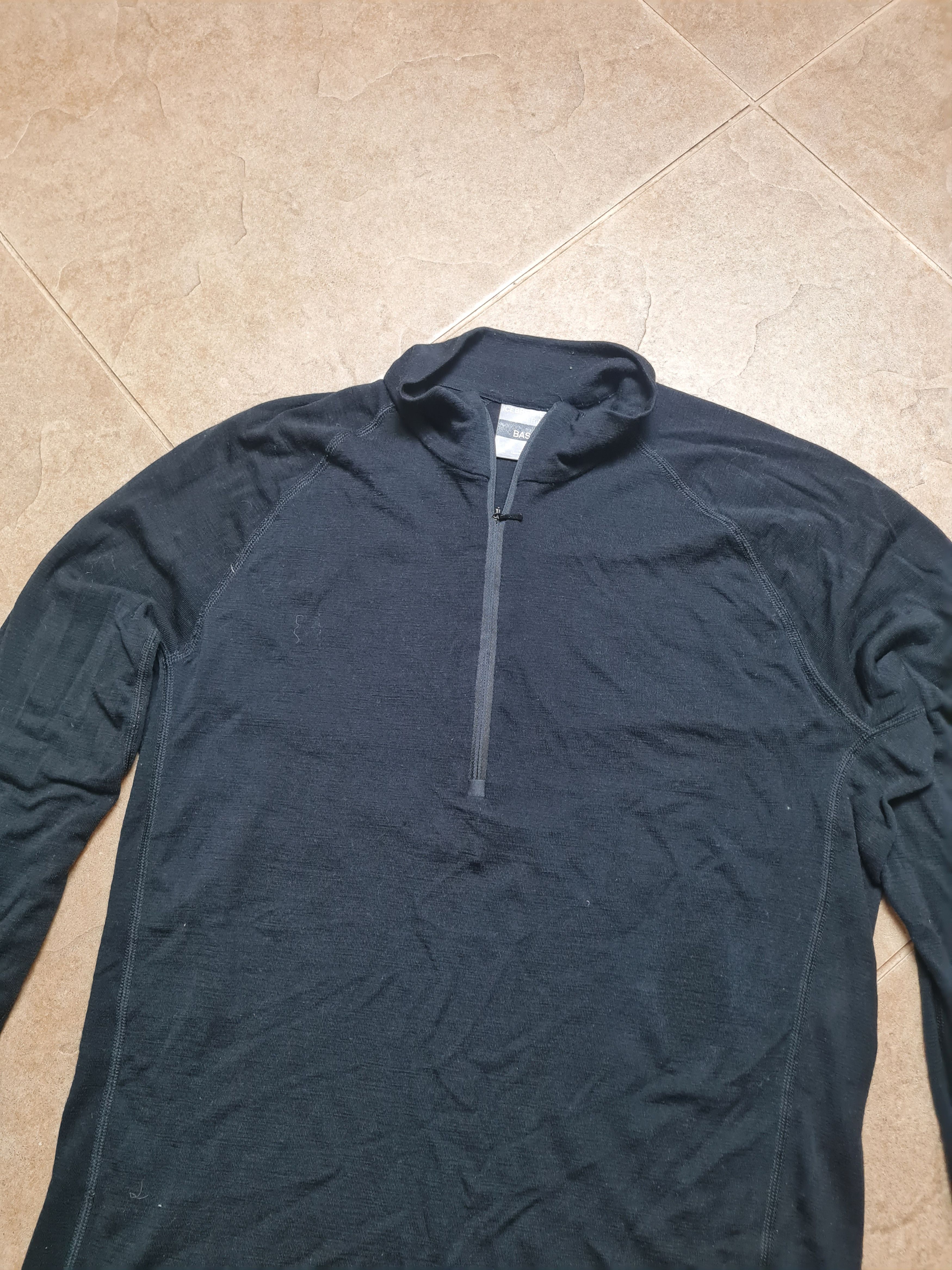 Icebreaker Trekking Icebreaker Wool Elemental Long Sleeve Black Merino Size US L / EU 52-54 / 3 - 12 Thumbnail