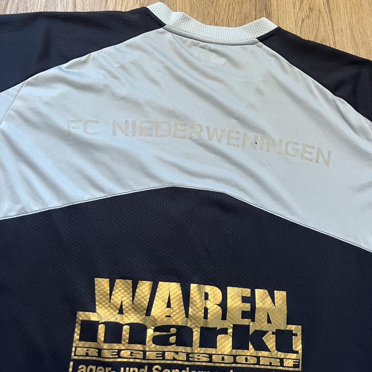 Puma 2010-11 FC Niederweningen Puma Trainning Football Size US XL / EU 56 / 4 - 4 Thumbnail