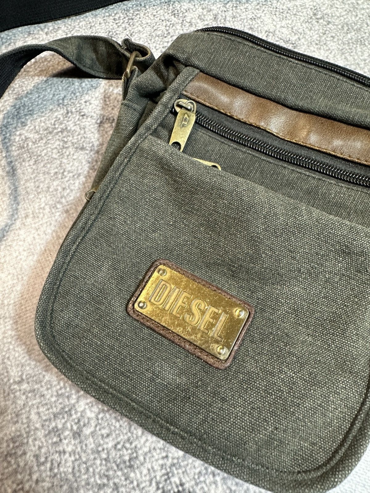 Diesel × Vintage Y2K Vintage Diesel Cross Body Bag Avant Garde Style USA Size ONE SIZE - 2 Thumbnail