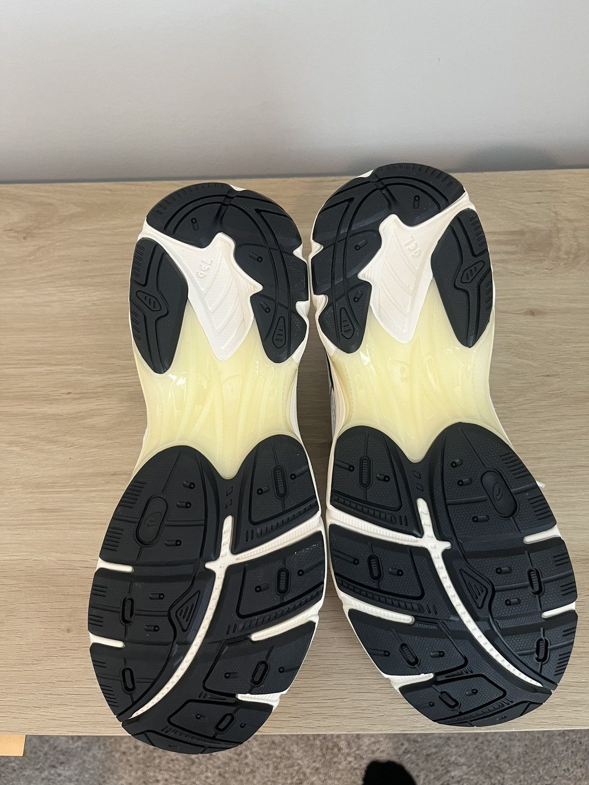 Asics Asics GT-2160 Size US 10 / EU 43 - 2 Thumbnail