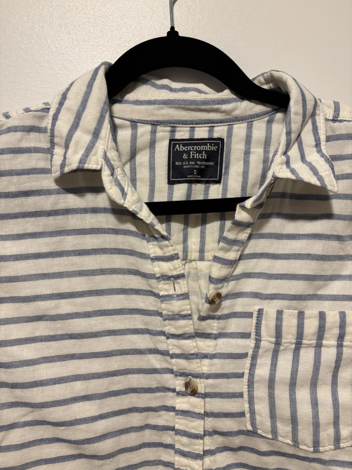Abercrombie & Fitch Vintage y2k Abercrombie & Fitch Women's Striped Button-Up Size S / US 4 / IT 40 - 3 Thumbnail
