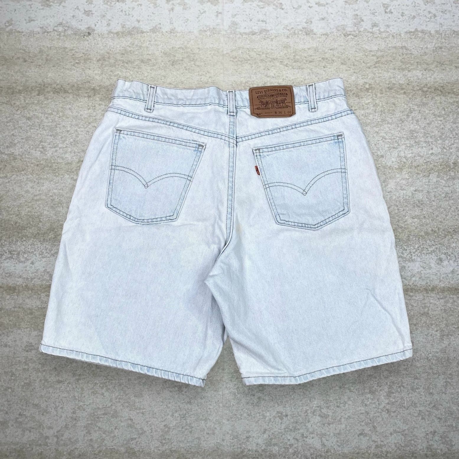 Levi's Vintage 90s Levis Jean Shorts 550 36x8 Relaxed Light Wash Size US 36 / EU 52 - 1 Thumbnail