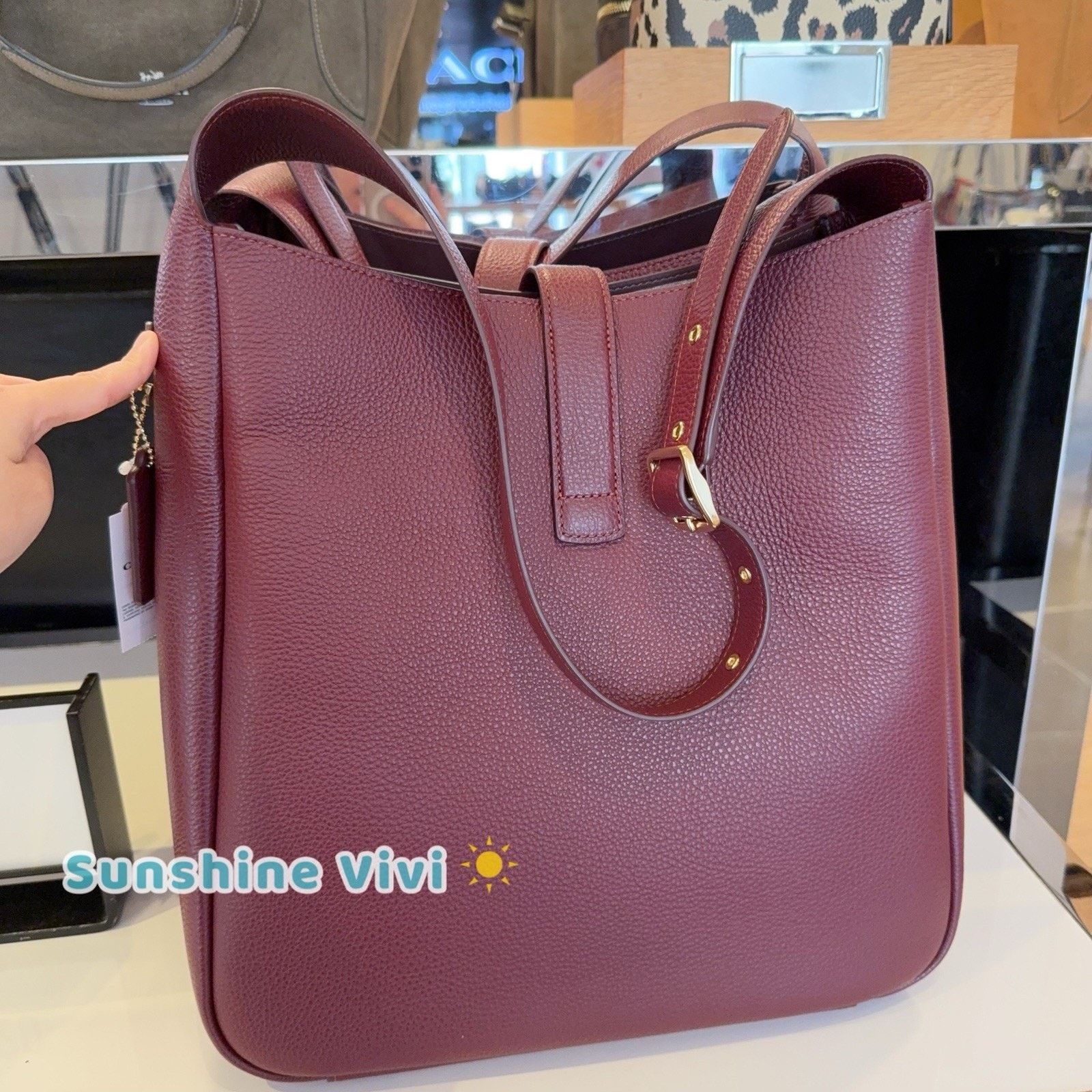 Coach NWT COACH Hadley Large Shoulder Bag CCD65 Dark Wine Size ONE SIZE - 5 Thumbnail