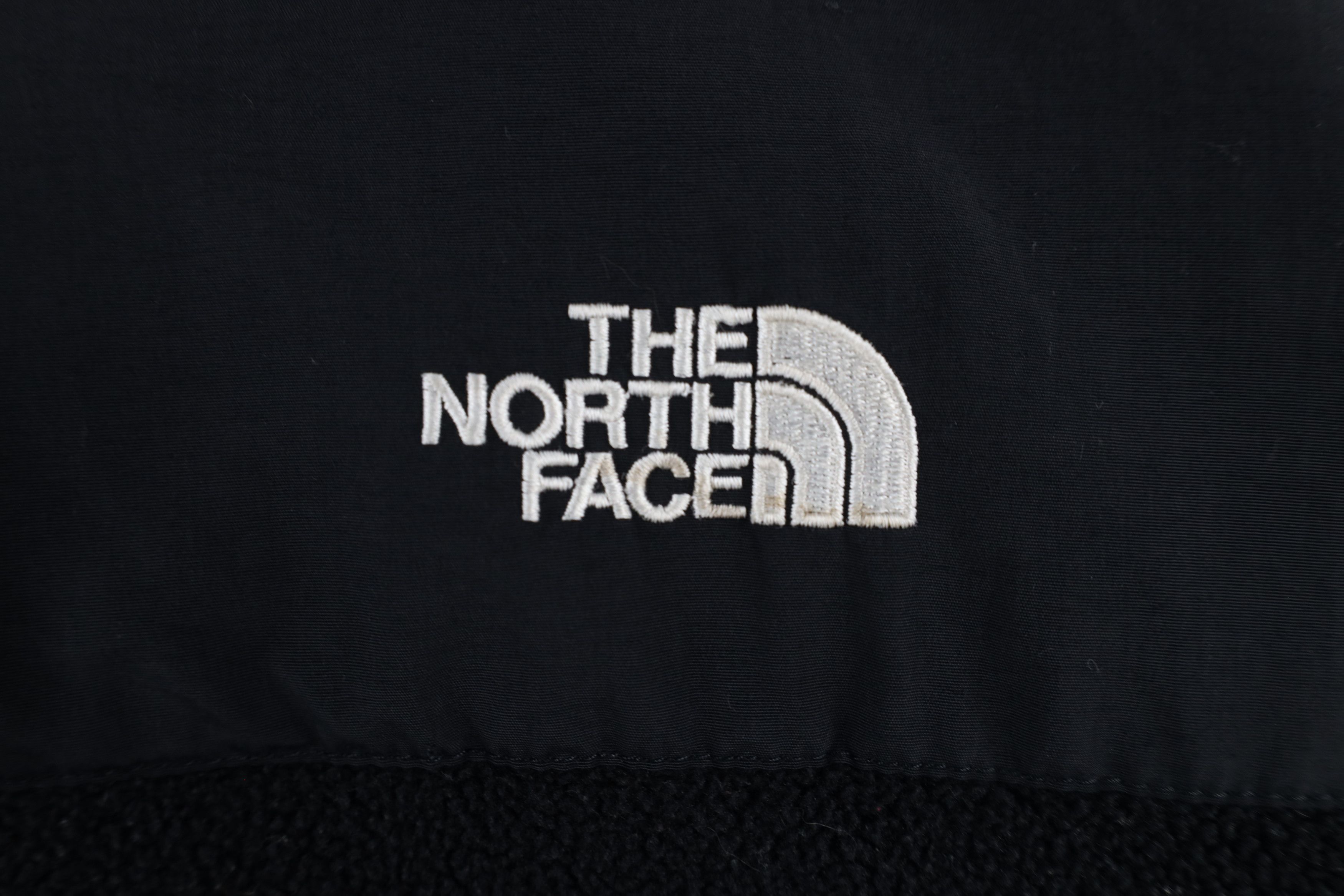 The North Face × Vintage Vintage The North Face Spell Out Denali Fleece Jacket Black Size US M / EU 48-50 / 2 - 12 Thumbnail