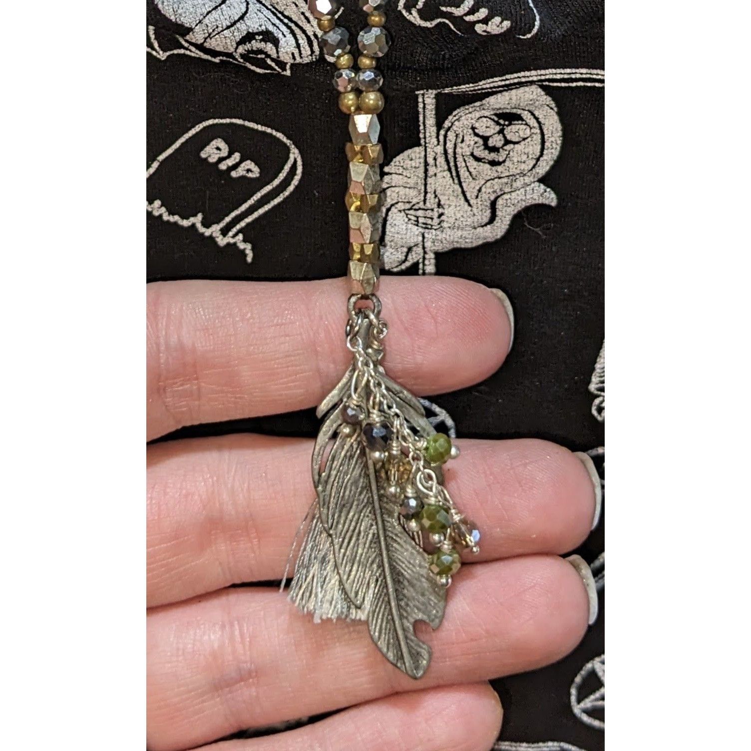 Other Bohemian Sparkly Beaded Necklace With Metal Feather Pendant Size ONE SIZE - 2 Thumbnail