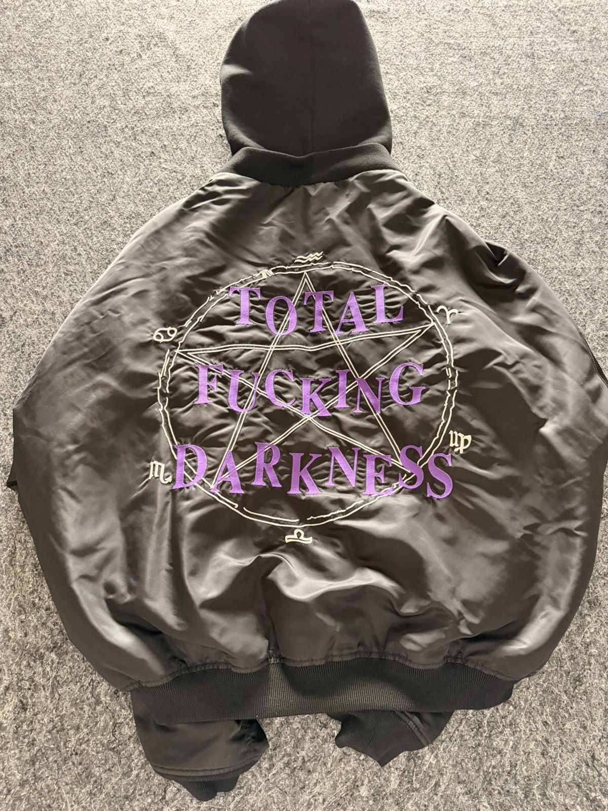 Vetements Vetements TFD bomber jacket 100% authentic Size US XL / EU 56 / 4 - 1 Thumbnail