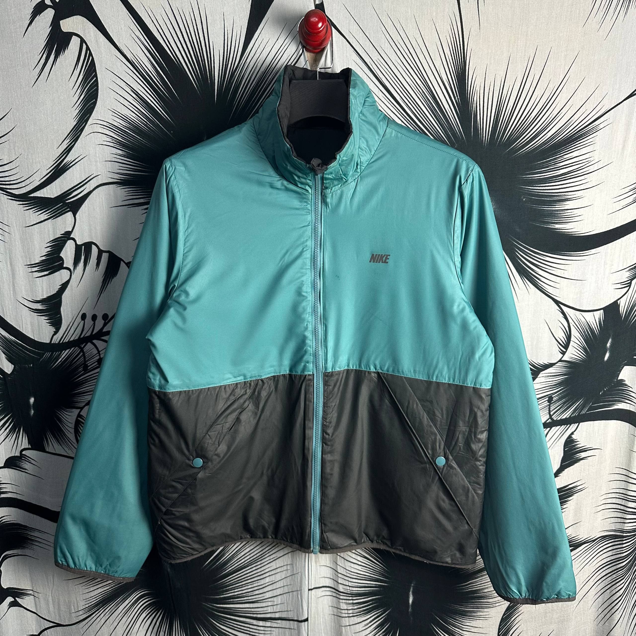 Nike Vintage Nike Two Tone Retro Style Reversible Jacket Size US L / EU 52-54 / 3 - 1 Thumbnail