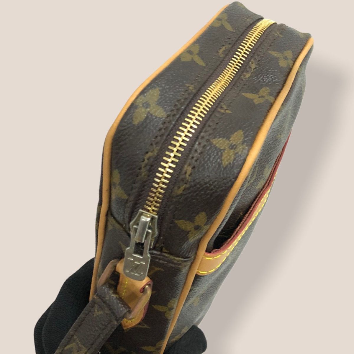Louis Vuitton ‼️YES‼️ LOUIS VUITTON MONOGRAM DANUBE CROSSBODY SLING BAG Size ONE SIZE - 5 Thumbnail