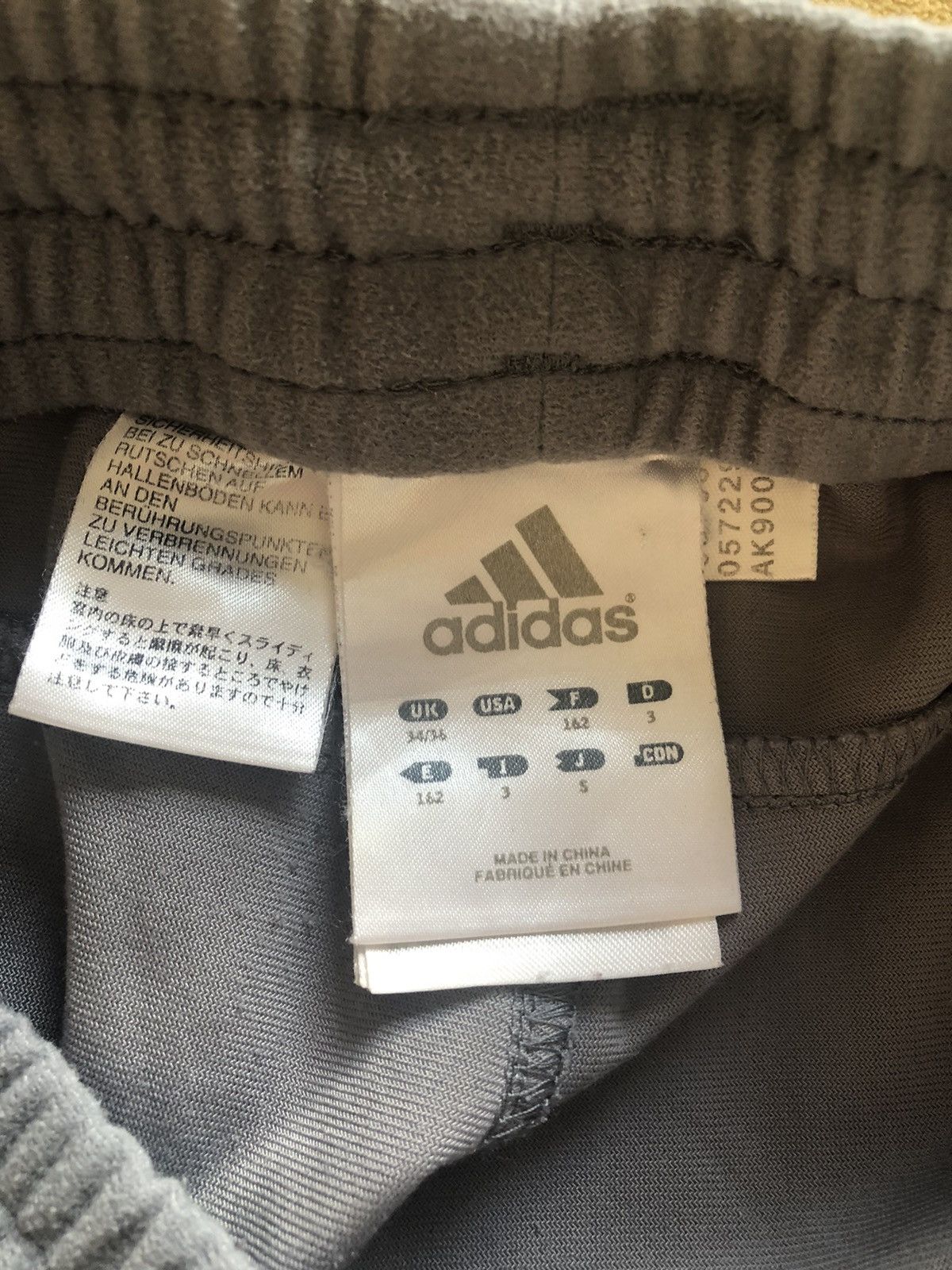 Adidas × Vintage ADIDAS CLASSIC RETRO VINTAGE SWEATPANTS JOGGERS Size US 32 / EU 48 - 3 Thumbnail