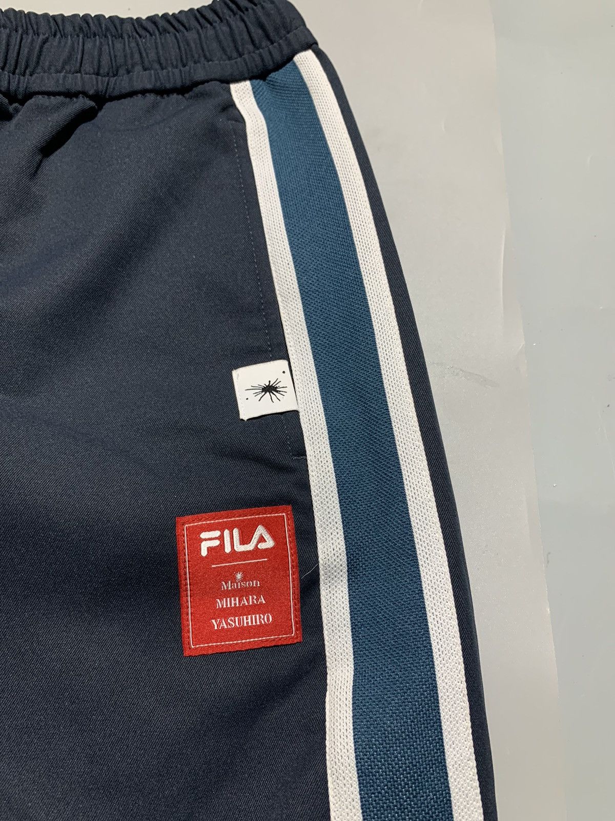 Fila × Maison MIHARA YASUHIRO FILA X MMY SIDE STRIPE WOVEN TRACK PANTS Size US 30 / EU 46 - 3 Thumbnail