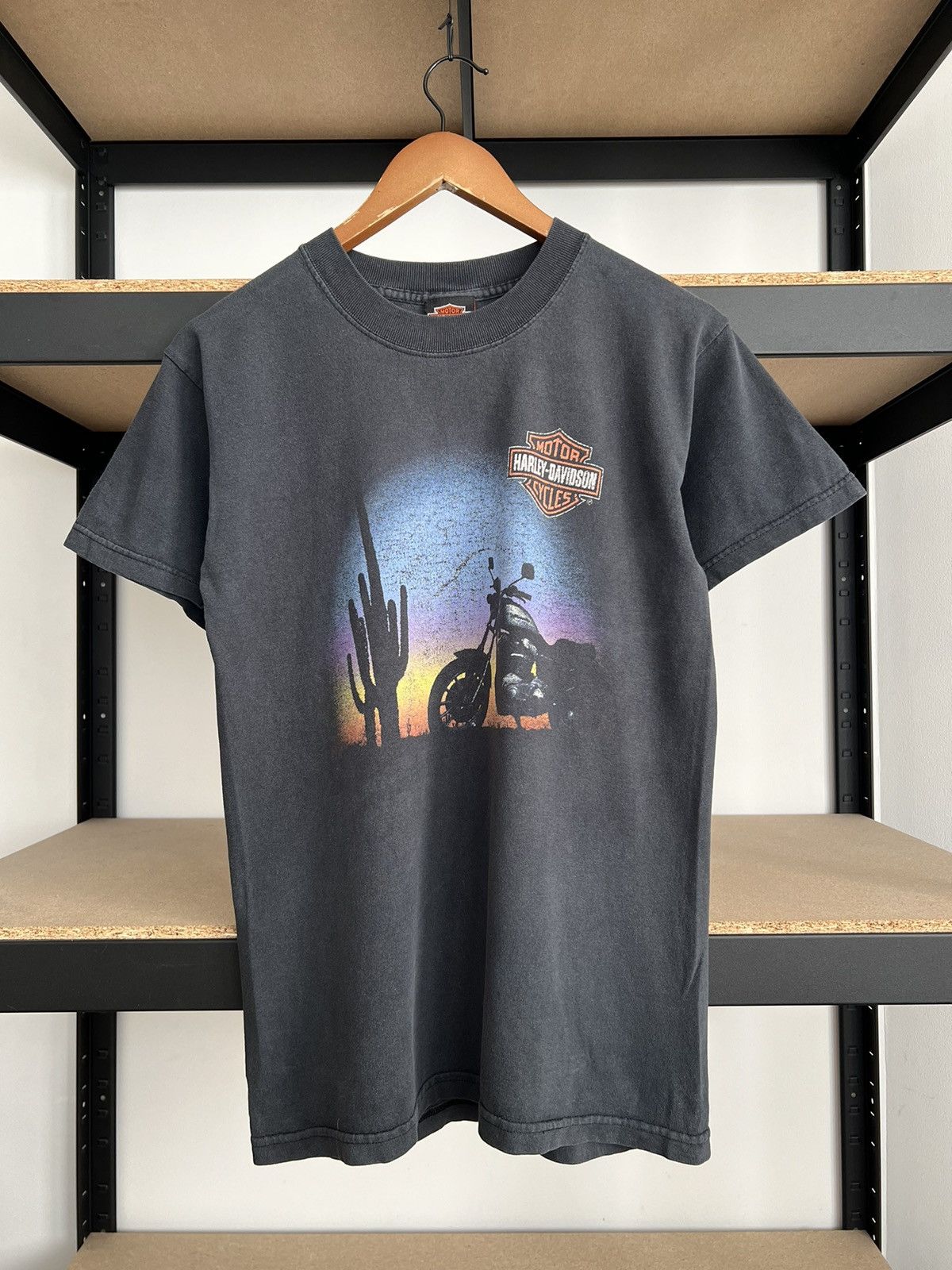 Harley Davidson Vintage 90s Harley Davidson England Black T-shirt Size US S / EU 44-46 / 1 - 1 Thumbnail