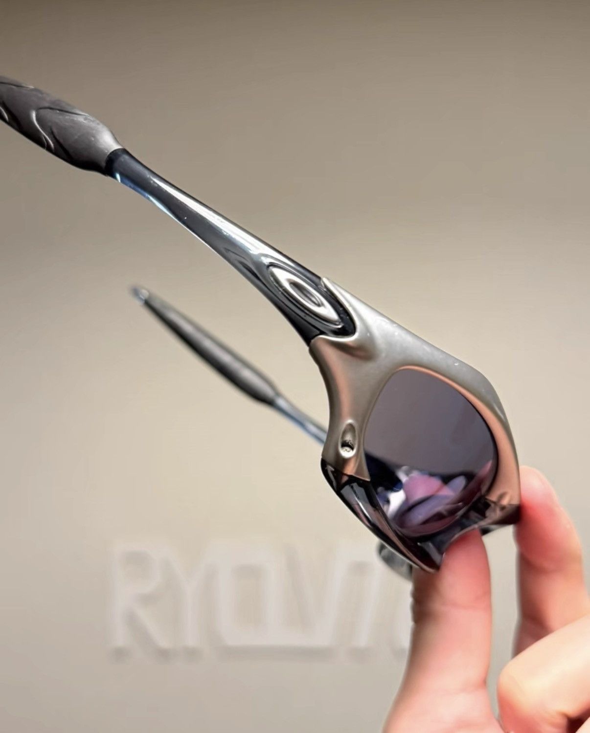 Oakley Silver Tinted Sport Sunglasses Size ONE SIZE - 6 Thumbnail