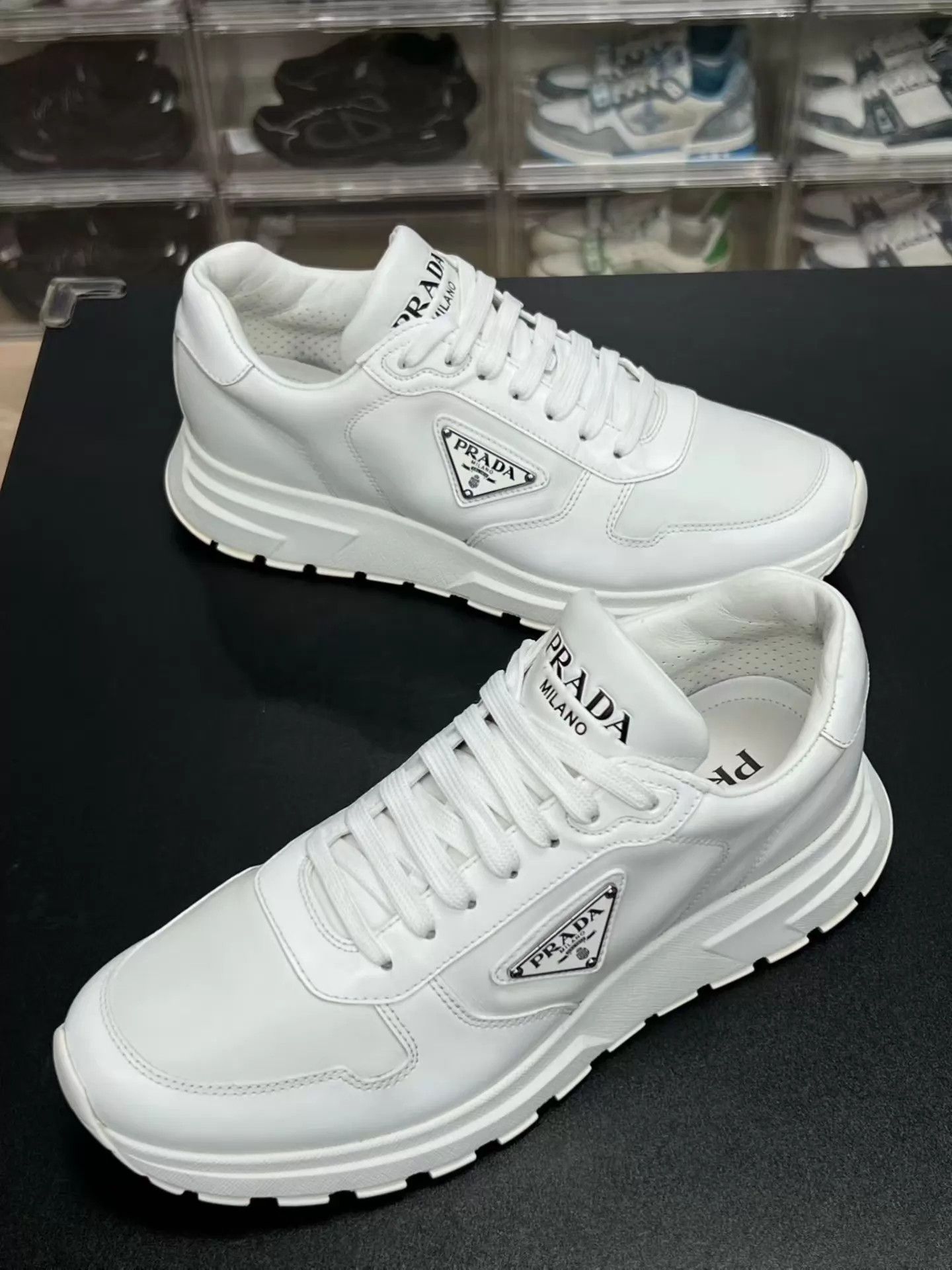 Prada PRADA leather white 41 EU sneakers Size US 8 / EU 41 - 1 Thumbnail