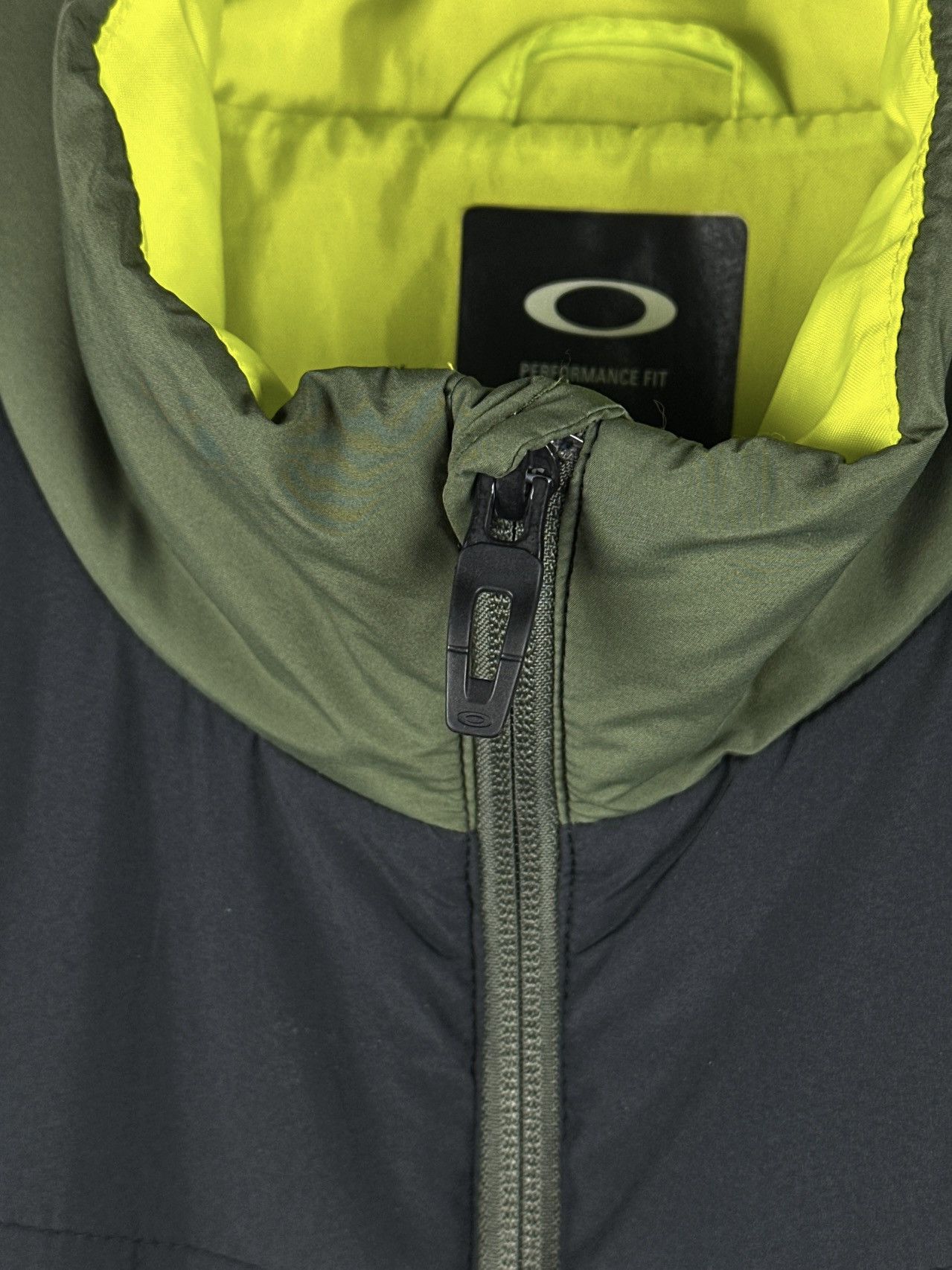 Oakley Oakley Men’s Puffer Jacket Full Zip Size US L / EU 52-54 / 3 - 4 Thumbnail