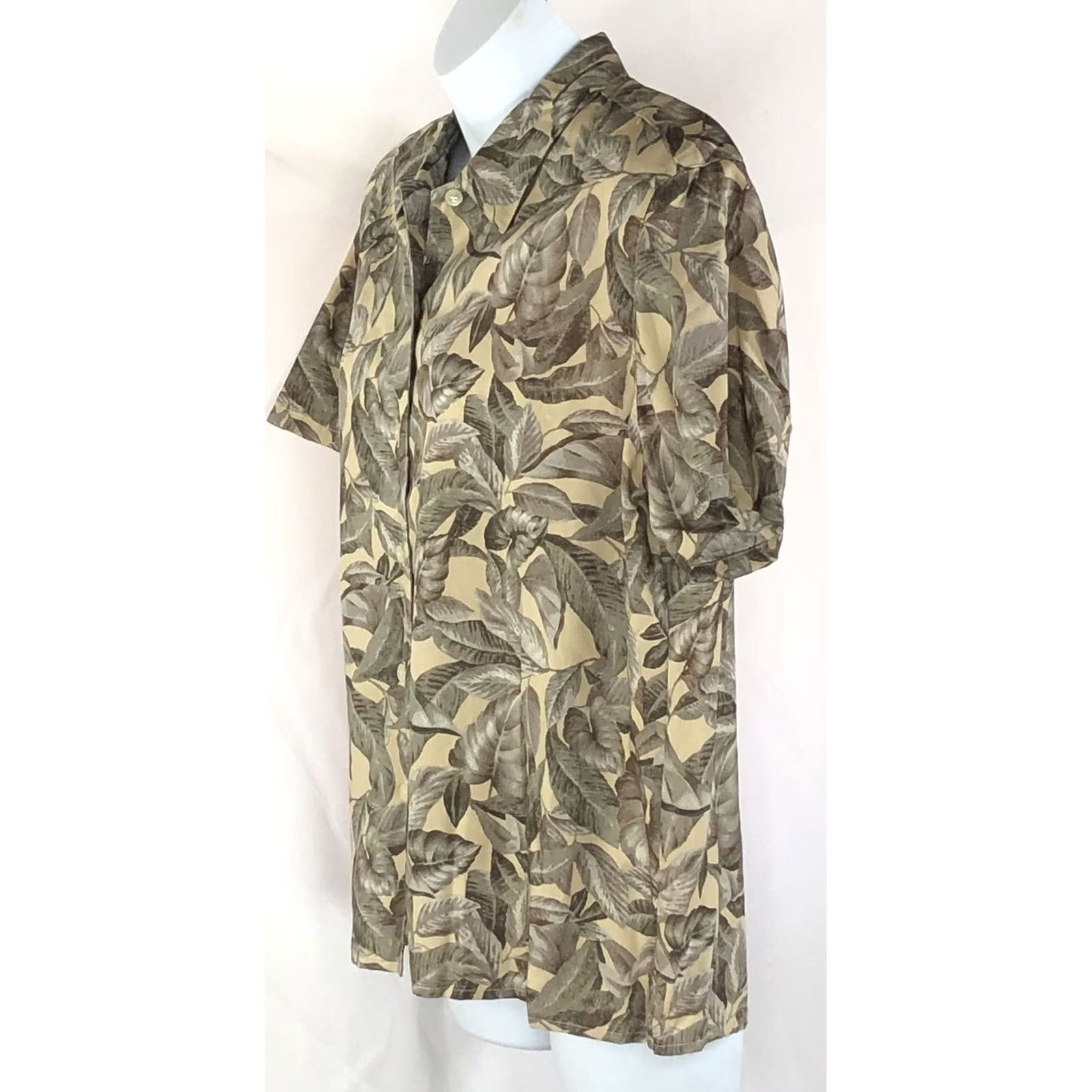 Liz Claiborne Liz Claiborne Rayon button up top PM tan gray tropical Floral Hawaiian luau Shirt Womens PM Multicolor 90s Theme Beach Hawaii Floral? Size M / US 6-8 / IT 42-44 - 2 Thumbnail