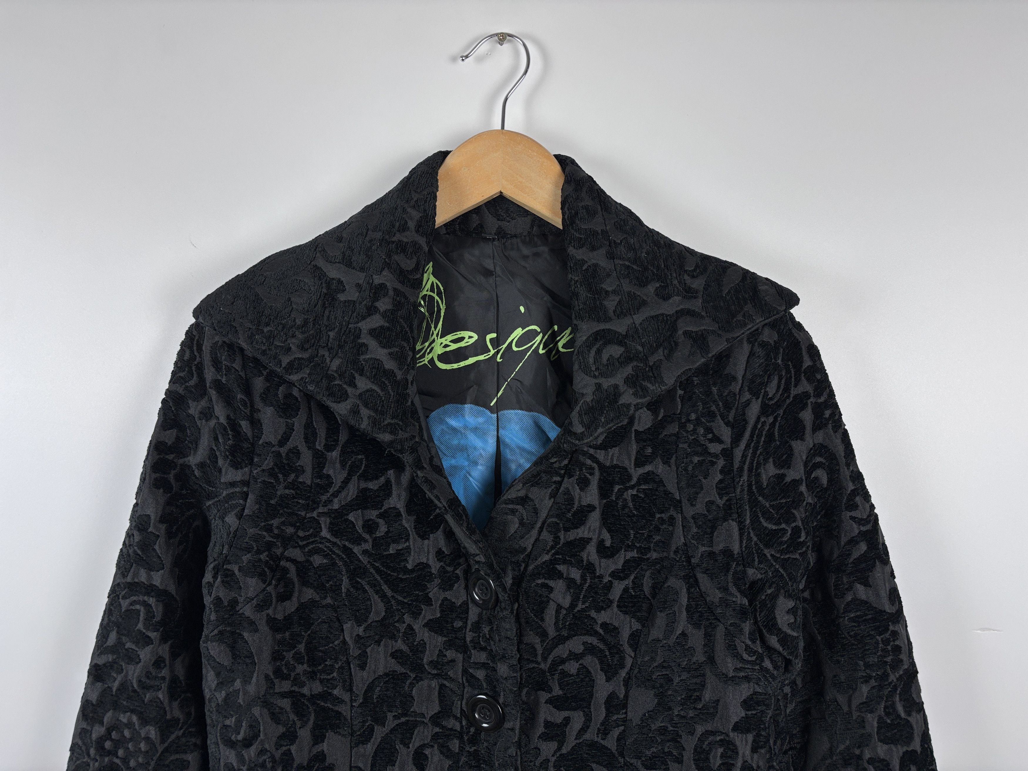Desigual Womens Desigual Flowers Pattern Coat Jacket Black Size 38 Size XS / US 0-2 / IT 36-38 - 2 Thumbnail