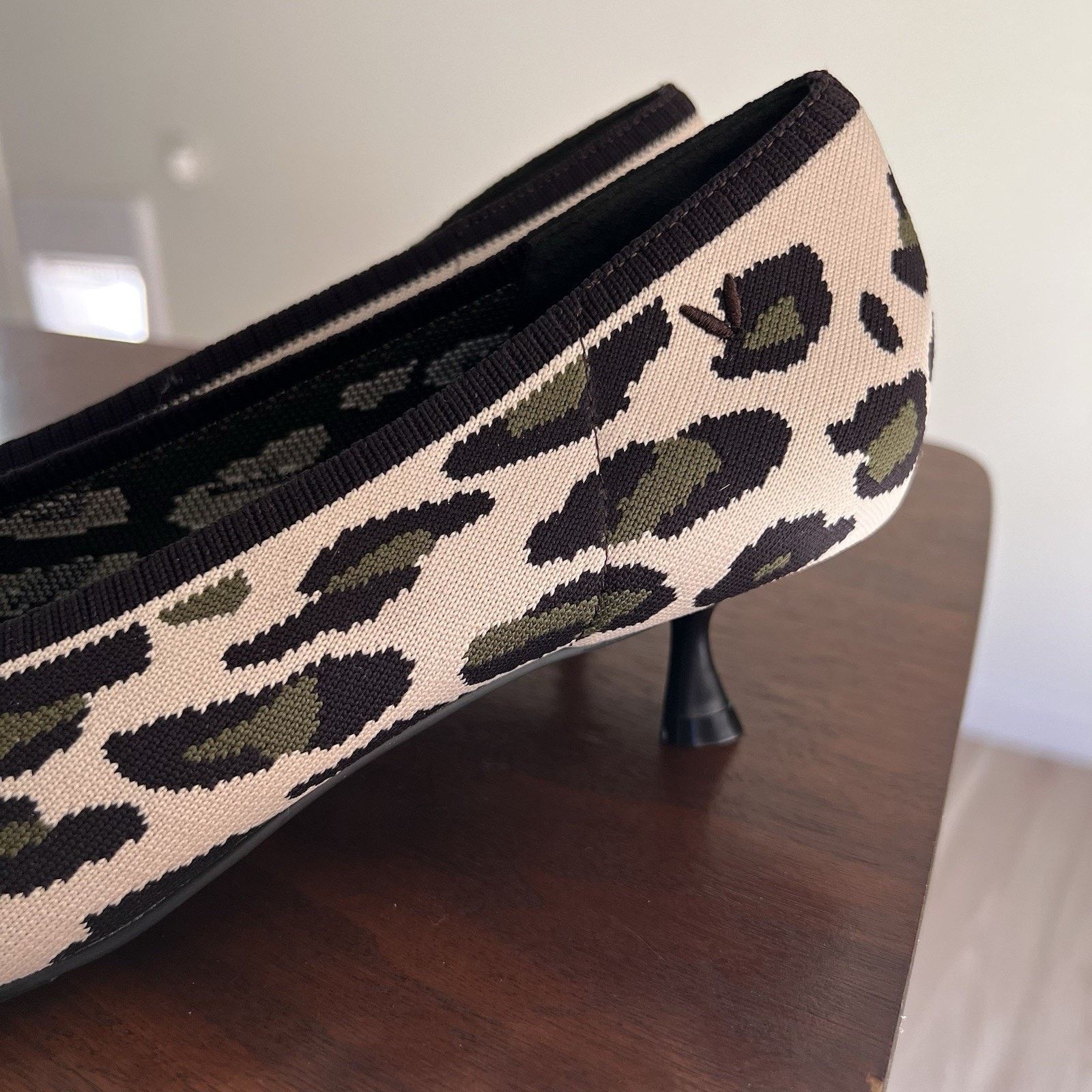 Other NEW Vivaia Stella Kitten Heel Pointed Toe 41 EU/10 US Size US 10 / IT 40 - 9 Thumbnail
