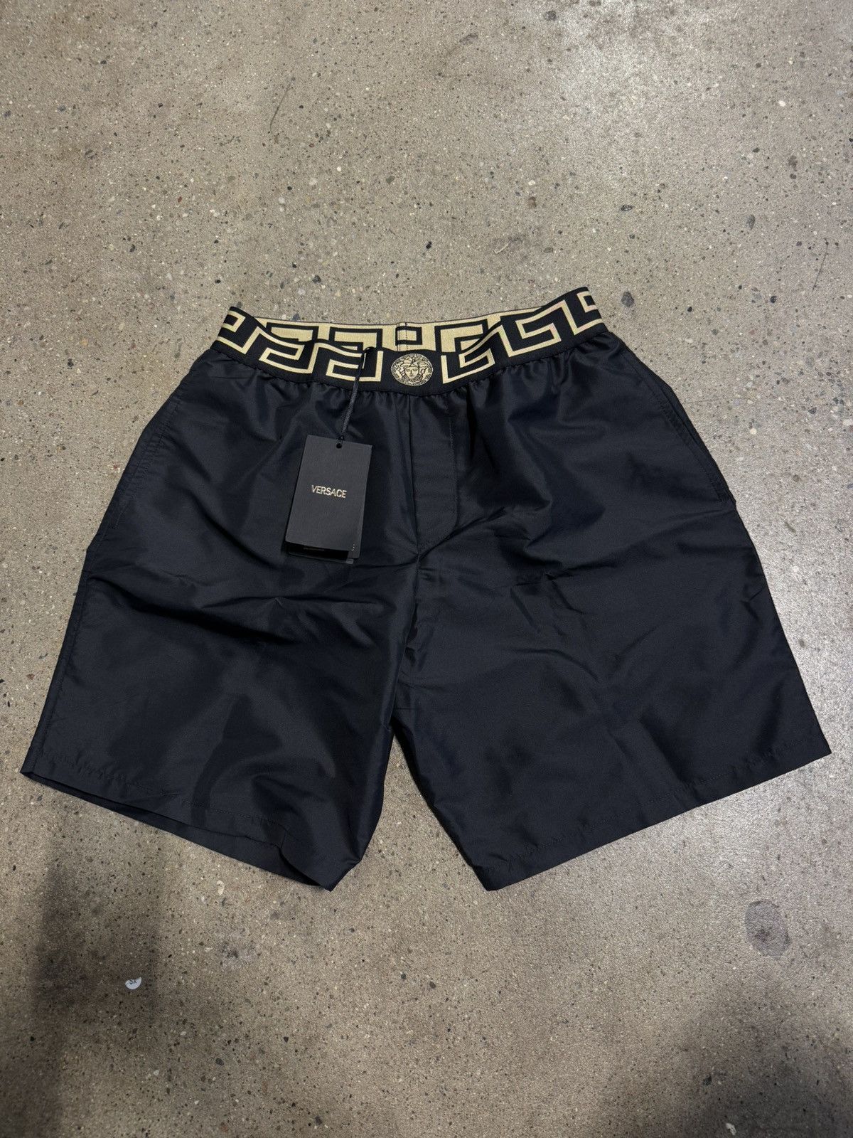 Versace Versace Greca Swim Shorts NEW 450$ Size US 38 / EU 54 - 1 Thumbnail