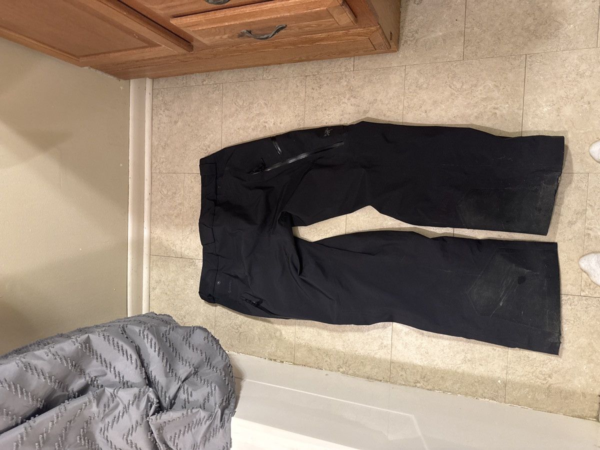 Arc'teryx Arc’teryx Sabre AR GORTEX pants Size US 38 / EU 54 - 1 Thumbnail