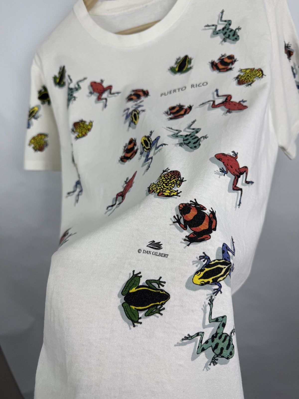Hanes 🇵🇷🐸 Vintage 90s Dan Gilbert Poison Dart Frogs Puerto Rico Tee Size US M / EU 48-50 / 2 - 7 Thumbnail