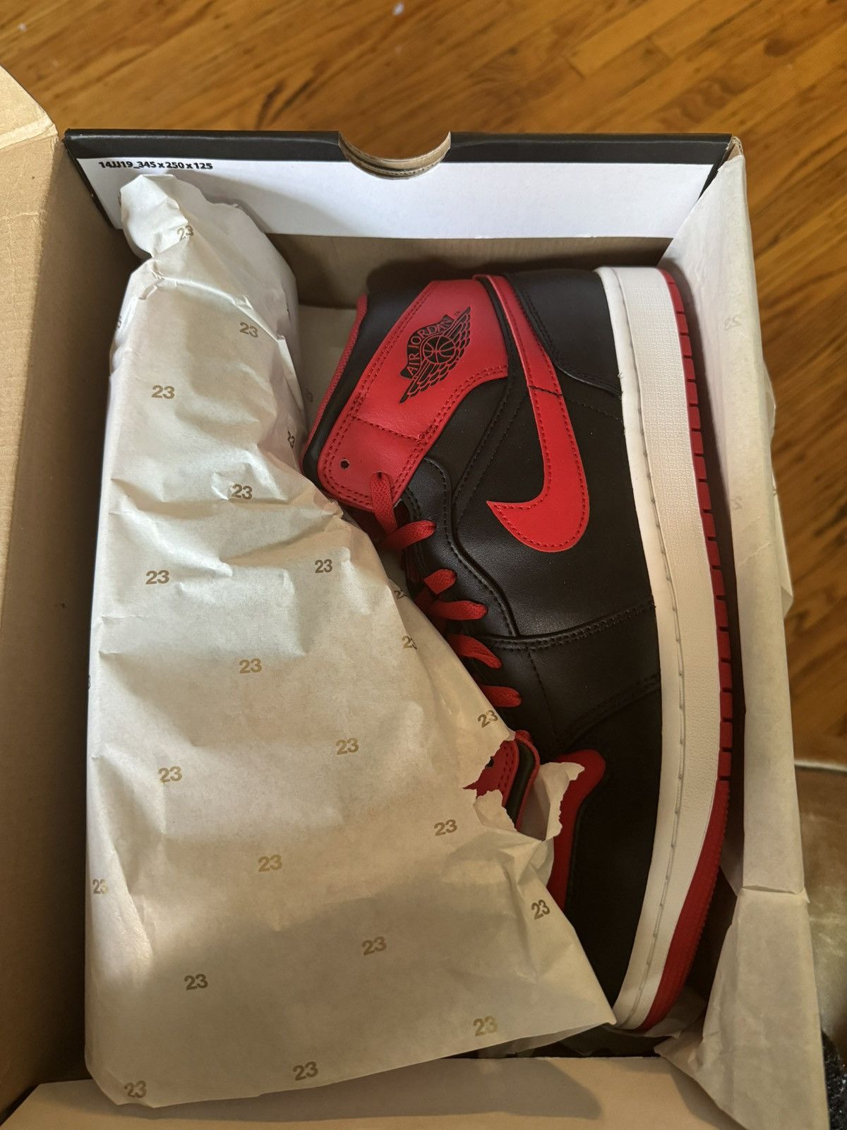 Jordan Brand Jordan 1 Mid Chicago Toe Size US 12 / EU 45 - 8 Thumbnail