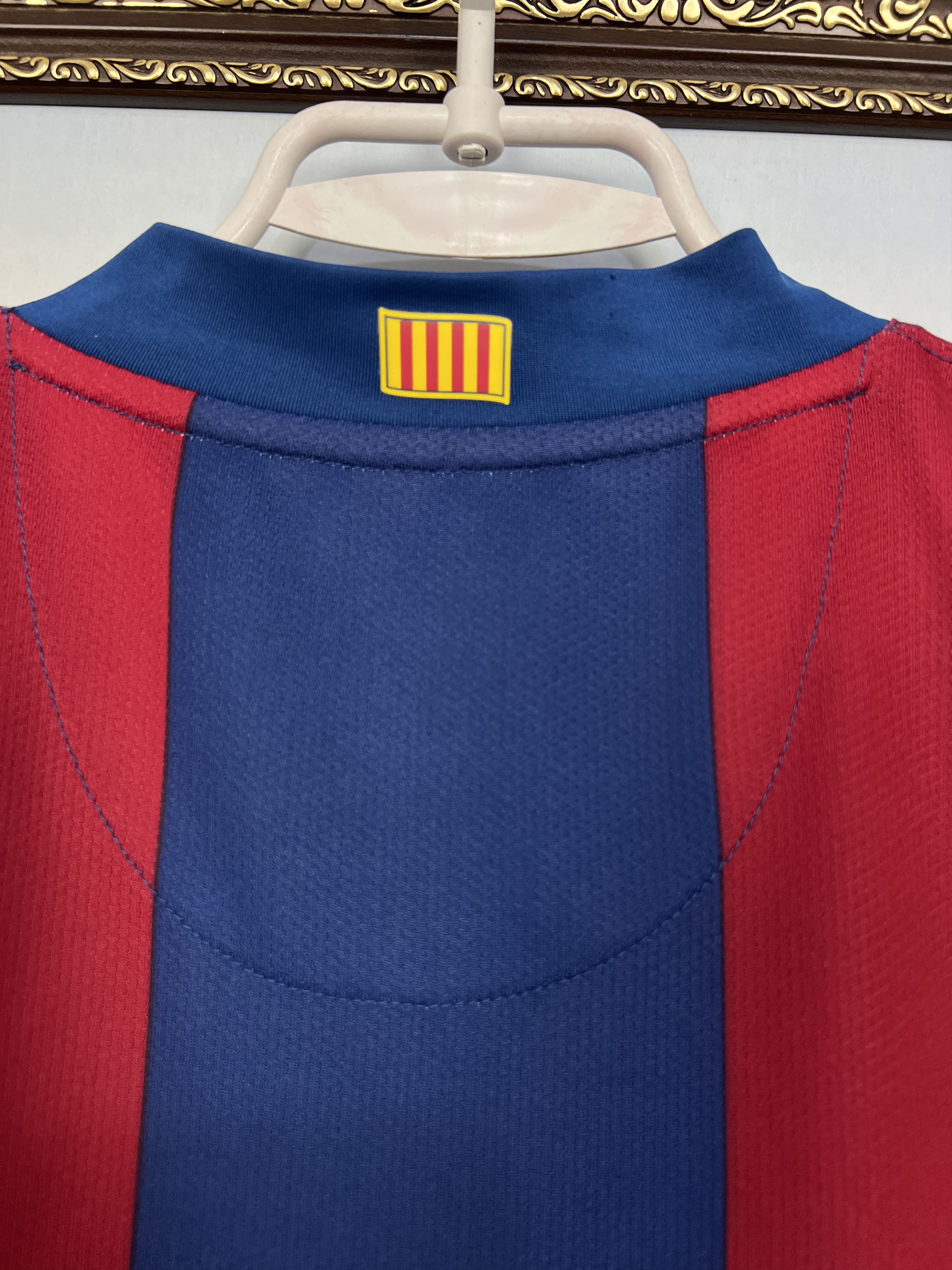 Nike Barcelona football shirt 2007 Soccer Nike Jersey Mens Tee Size US M / EU 48-50 / 2 - 14 Thumbnail