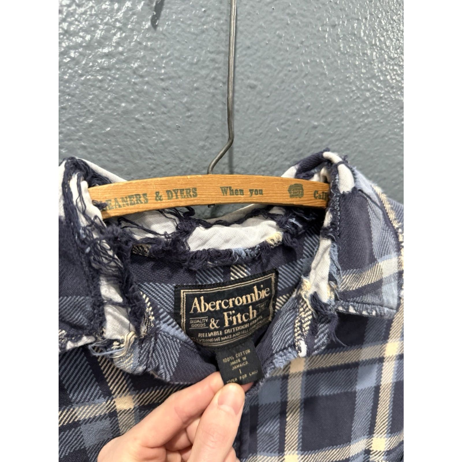 Abercrombie & Fitch VINTAGE Abercrombie & Fitch Flannel Shirt Blue Cotton Distressed Men’s L Large Shirt Mens Blues Distressed 90s Y2K Size US L / EU 52-54 / 3 - 2 Thumbnail