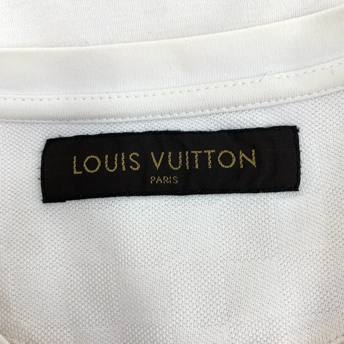 Louis Vuitton Louis Vuitton White Pocket Damier Logo Short Sleeve T-Shirt Size US S / EU 44-46 / 1 - 5 Thumbnail